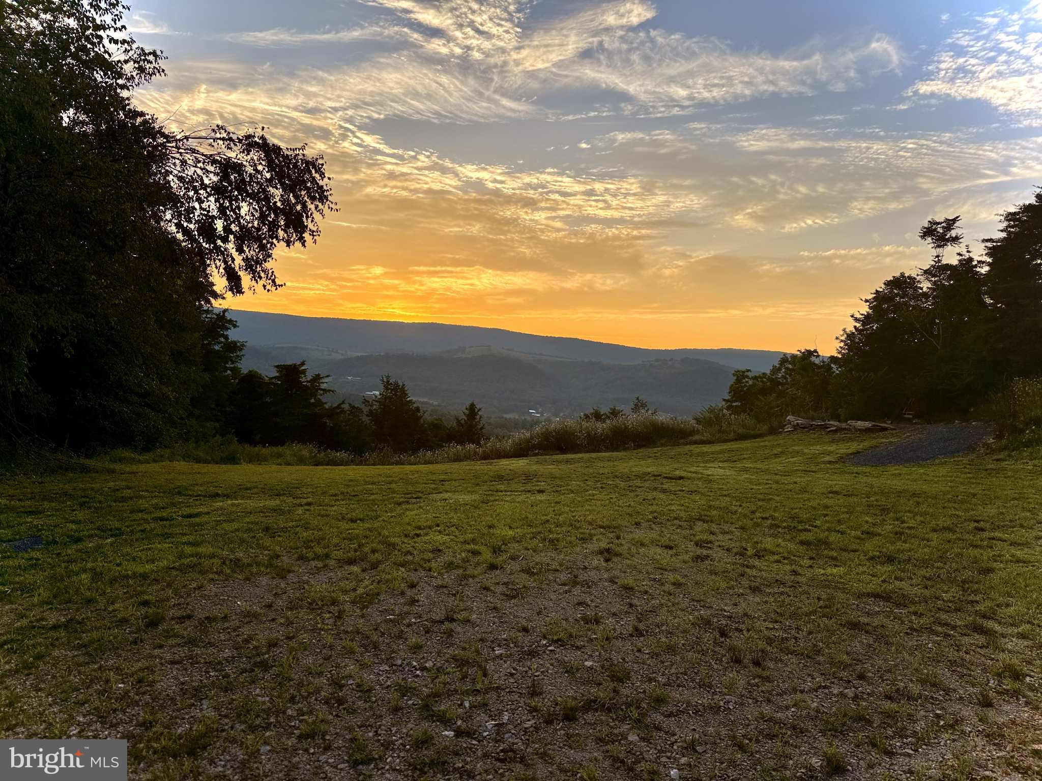 BLACKTHORN MOUNTAIN ESTATE - Land