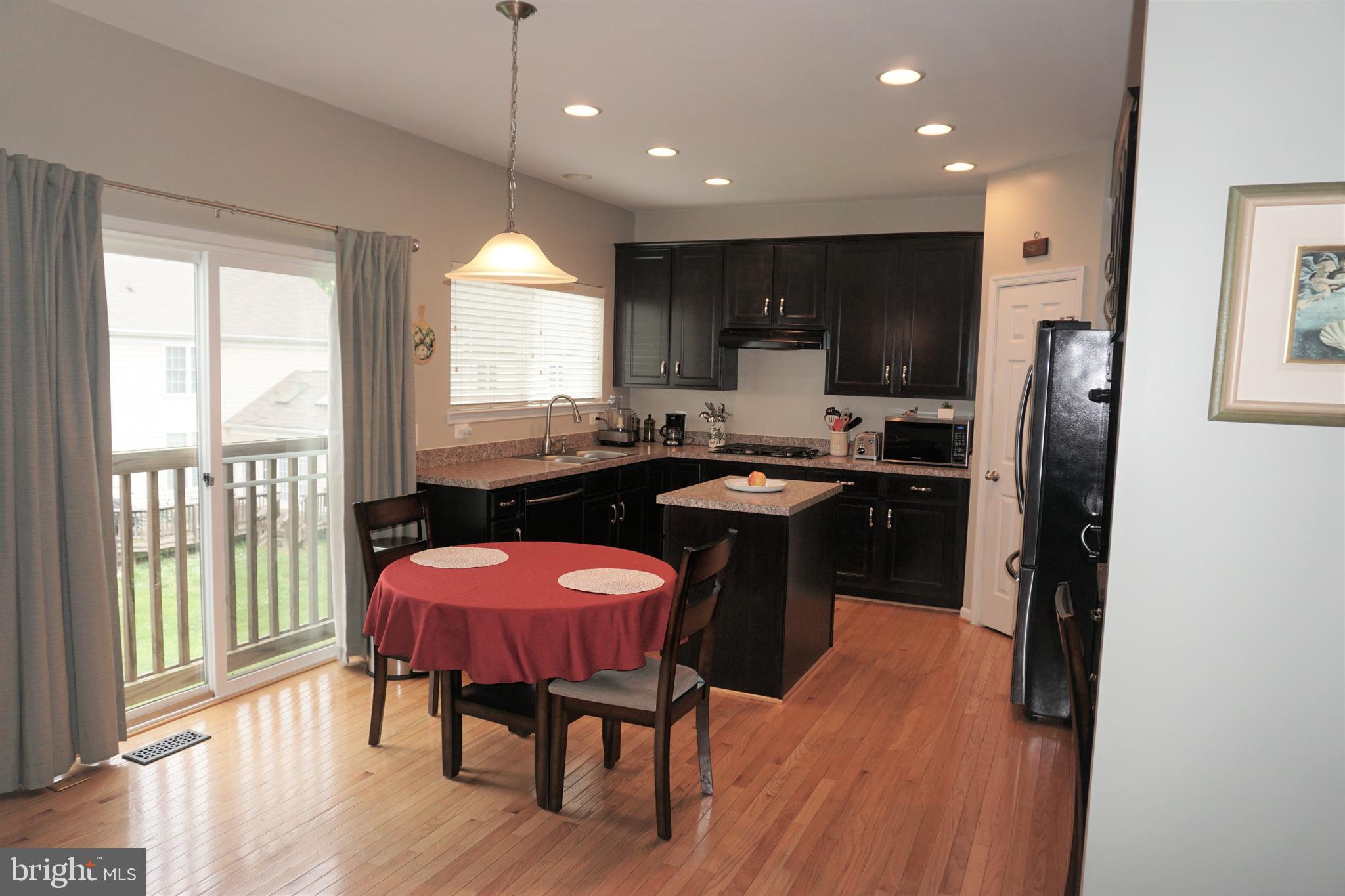 HOMEPLACE ON PELHAMS REACH - Residential