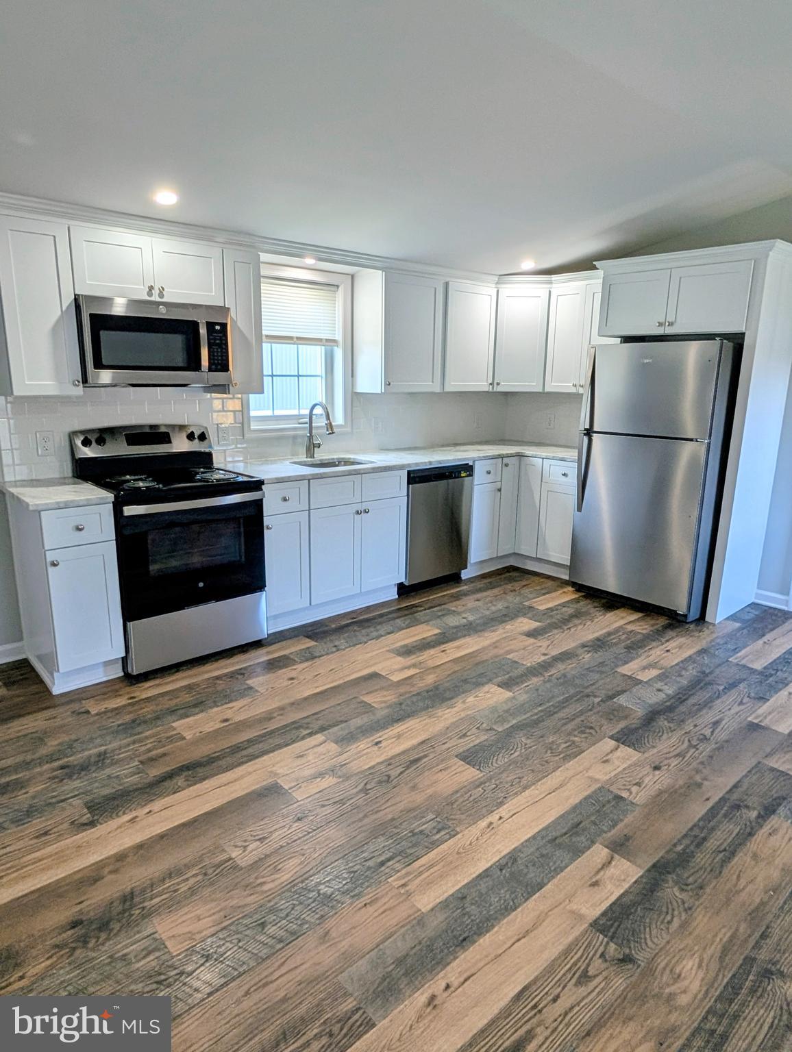 HIDDEN VALLEY ESTATES - Residential