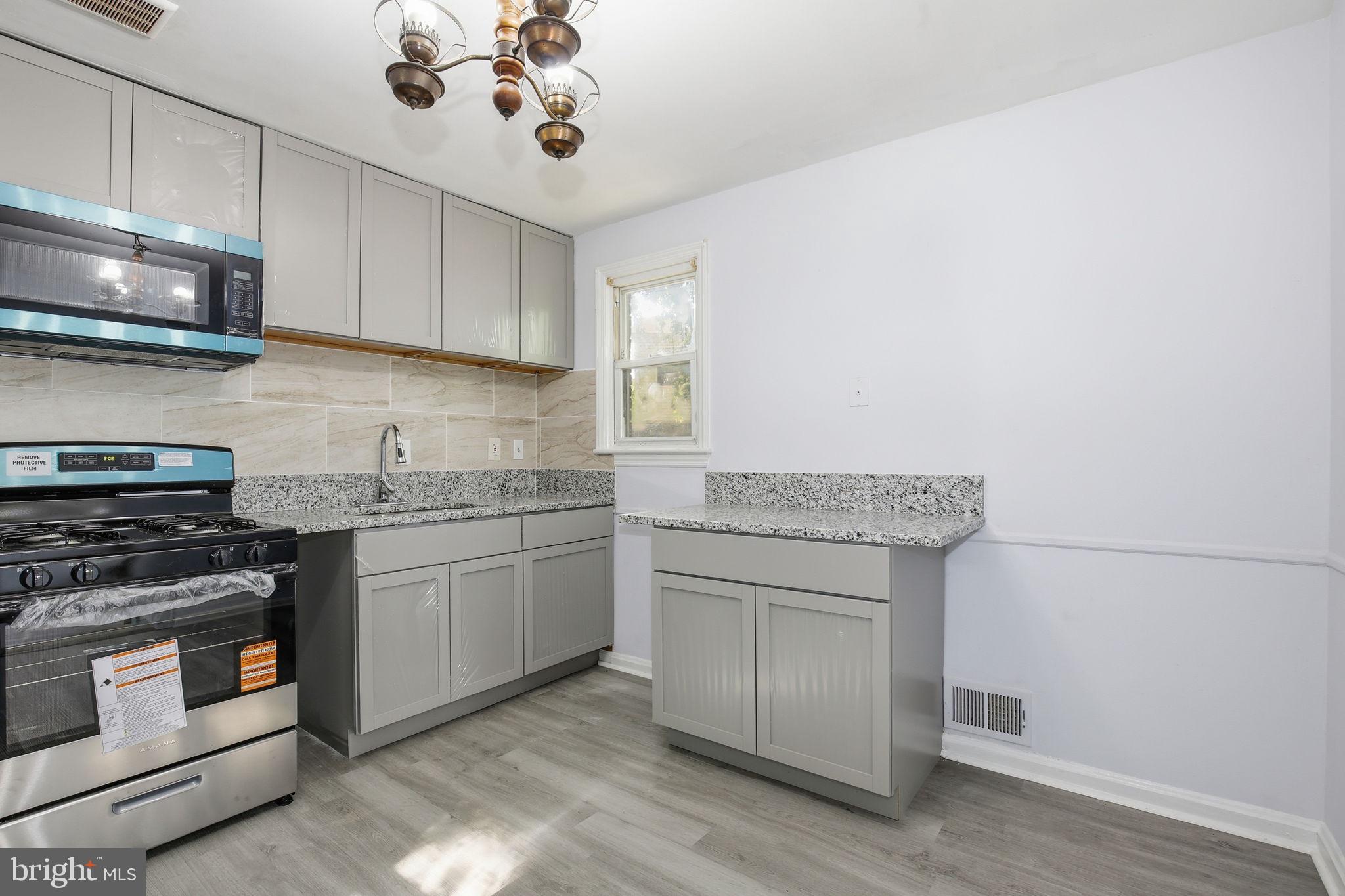 HOLLYWOOD - Residential