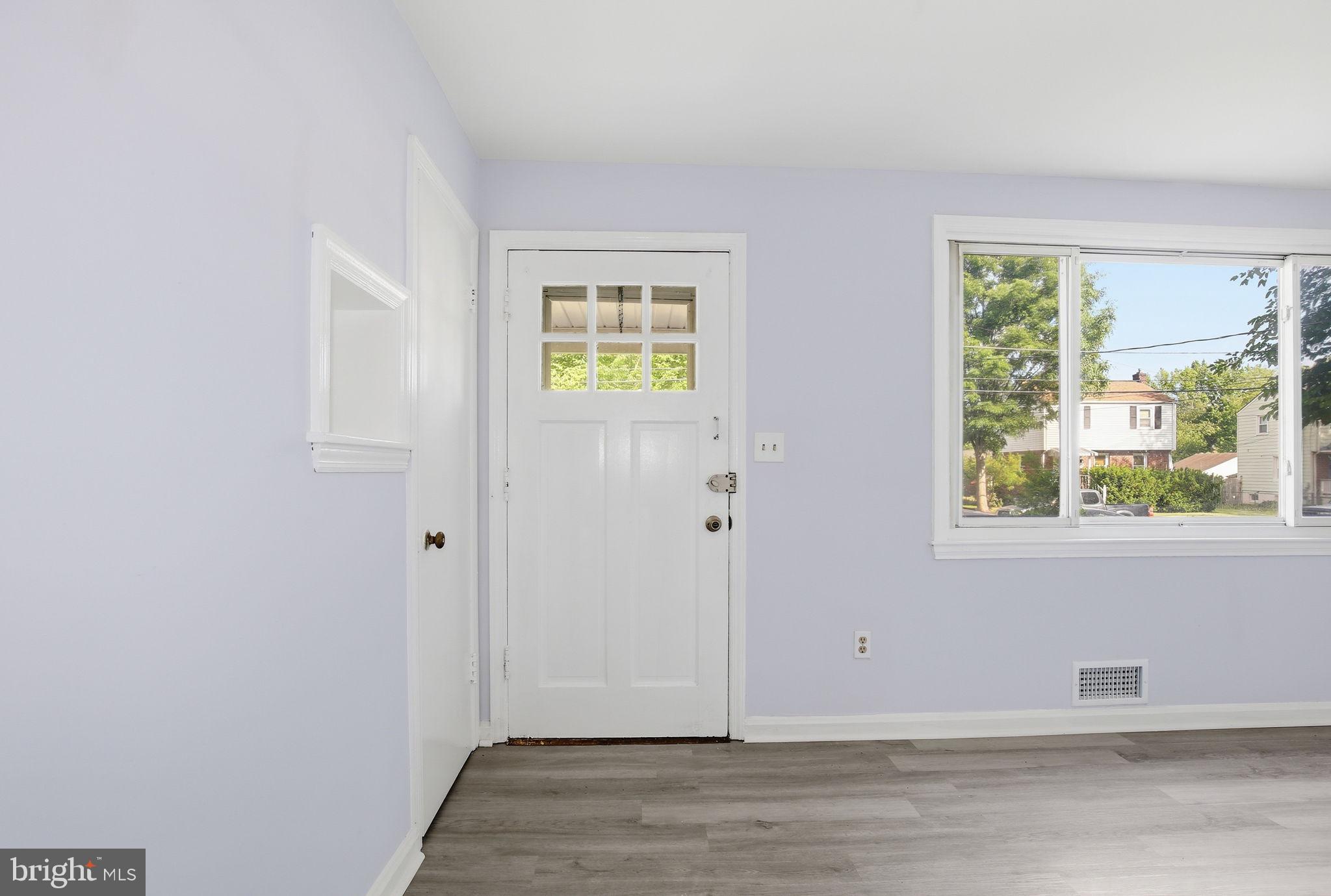 HOLLYWOOD - Residential