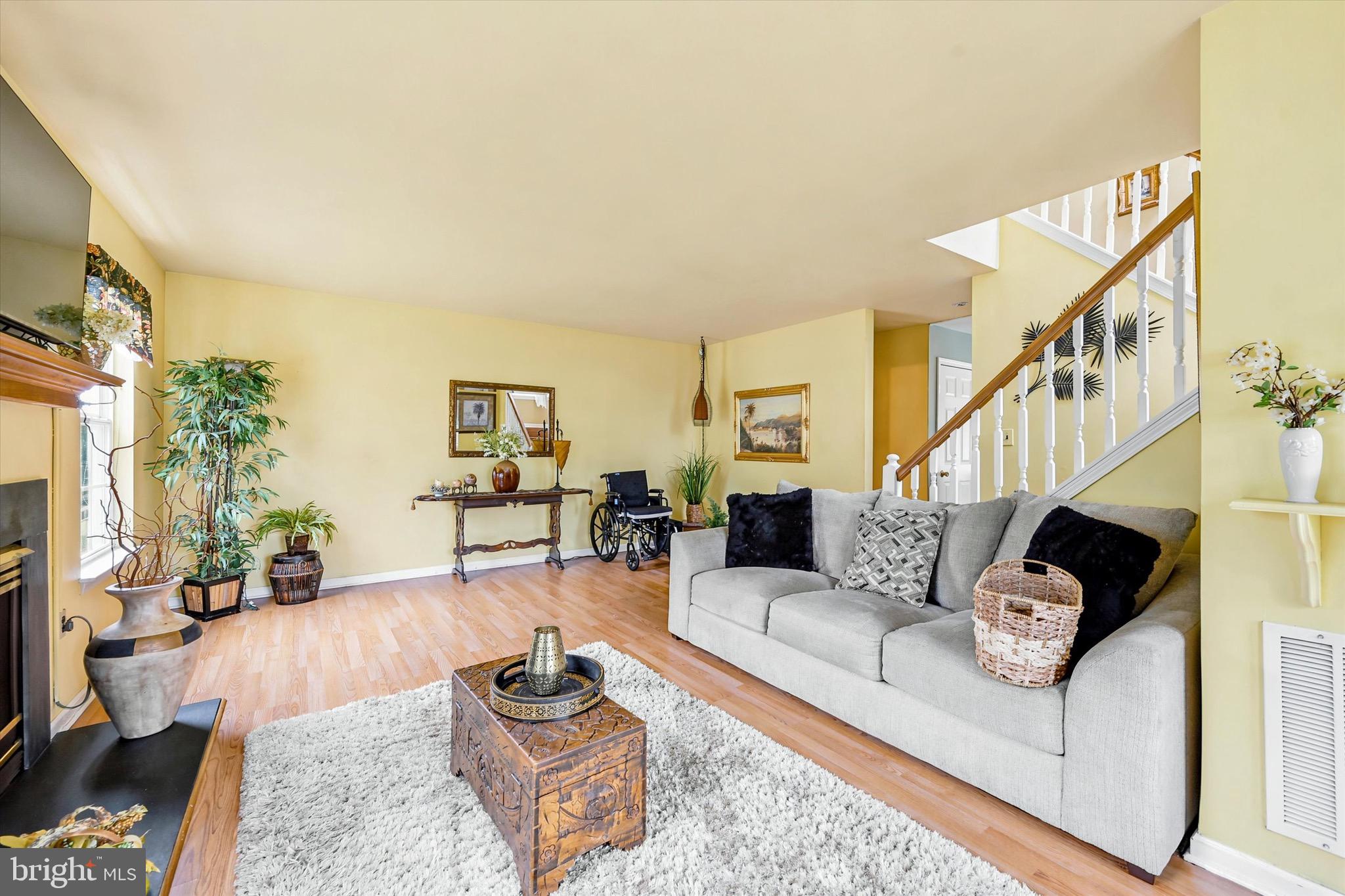 CHERRY TREE KNOLL - Residential