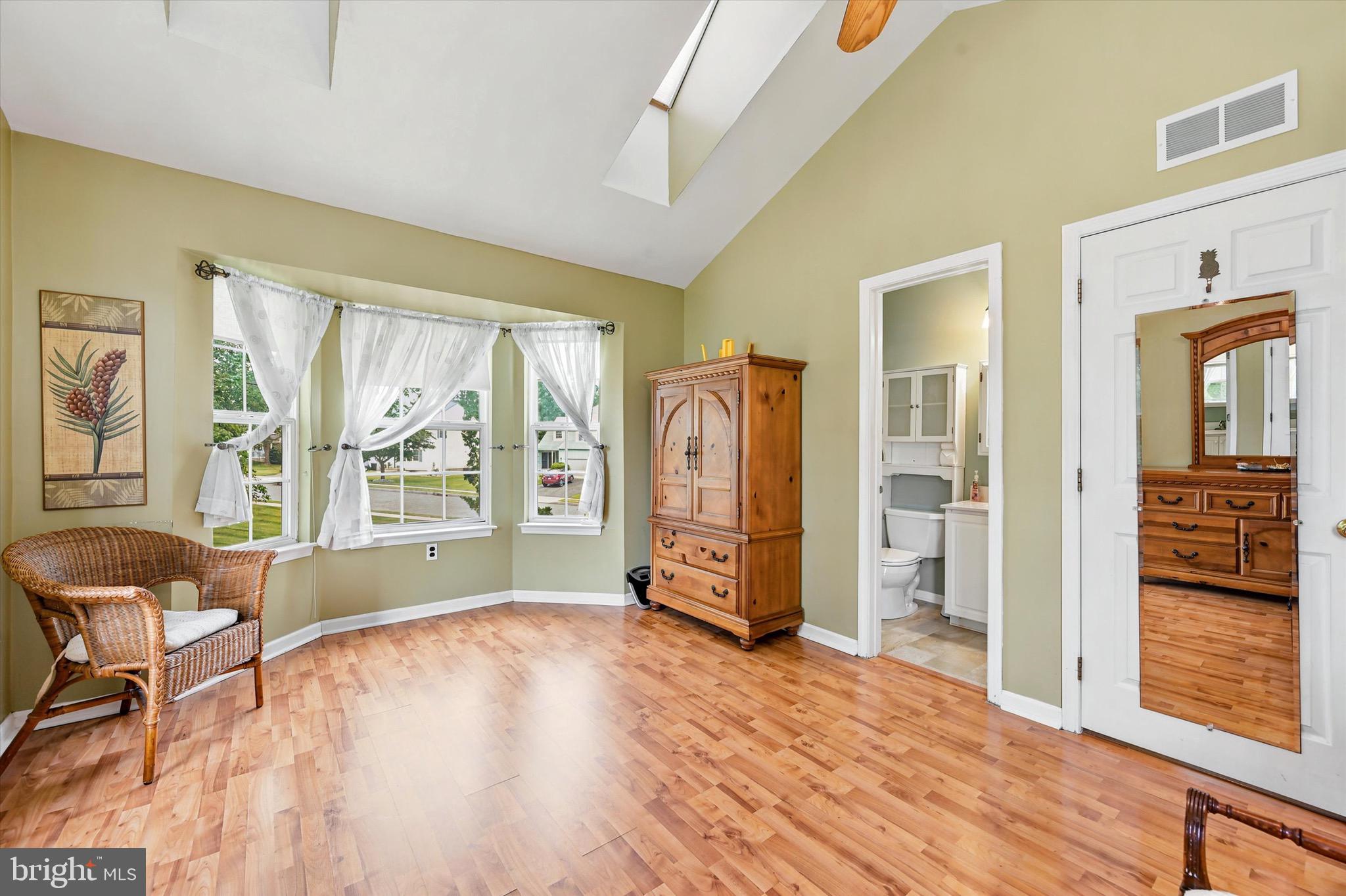 CHERRY TREE KNOLL - Residential