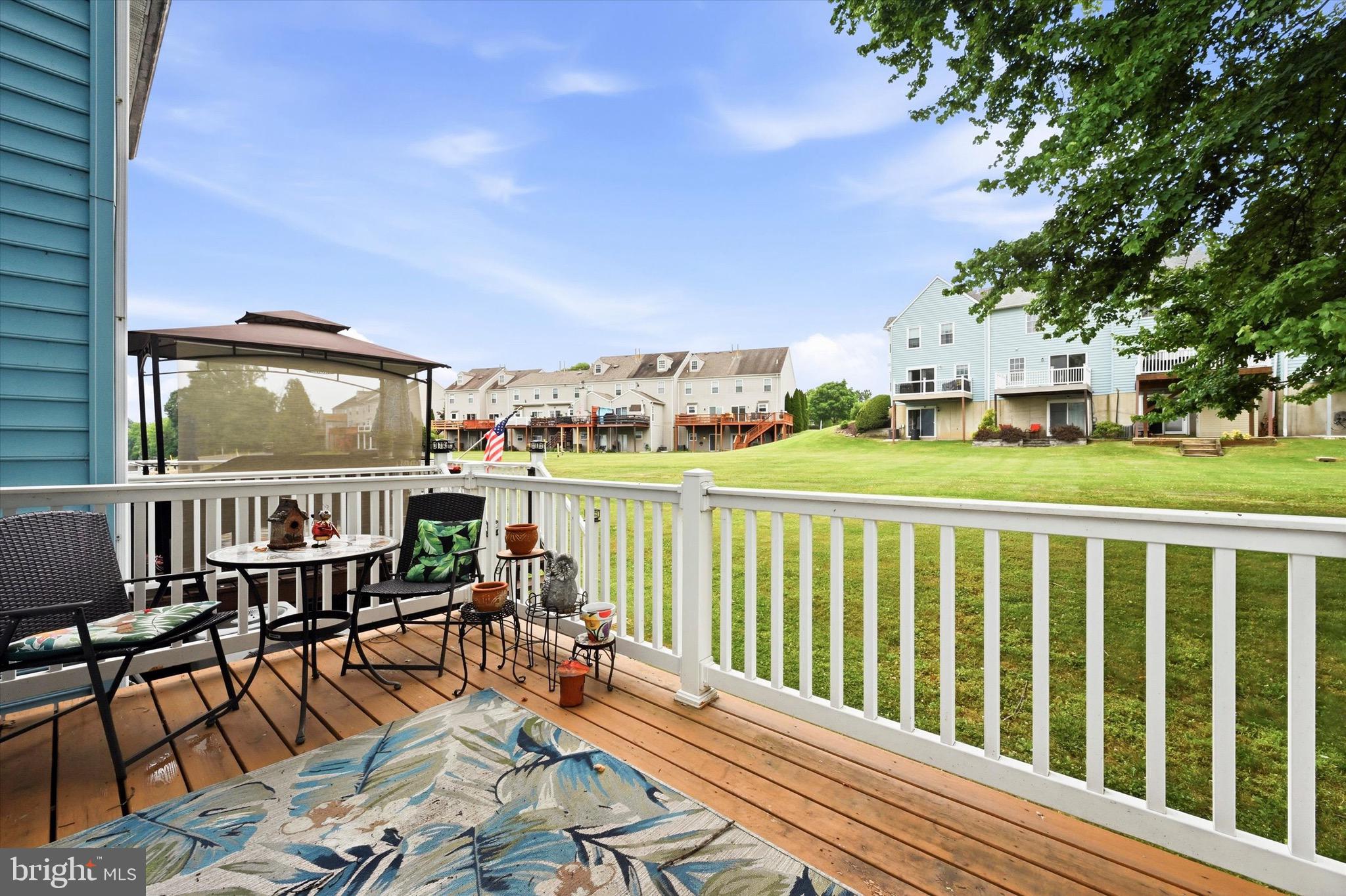 CHERRY TREE KNOLL - Residential