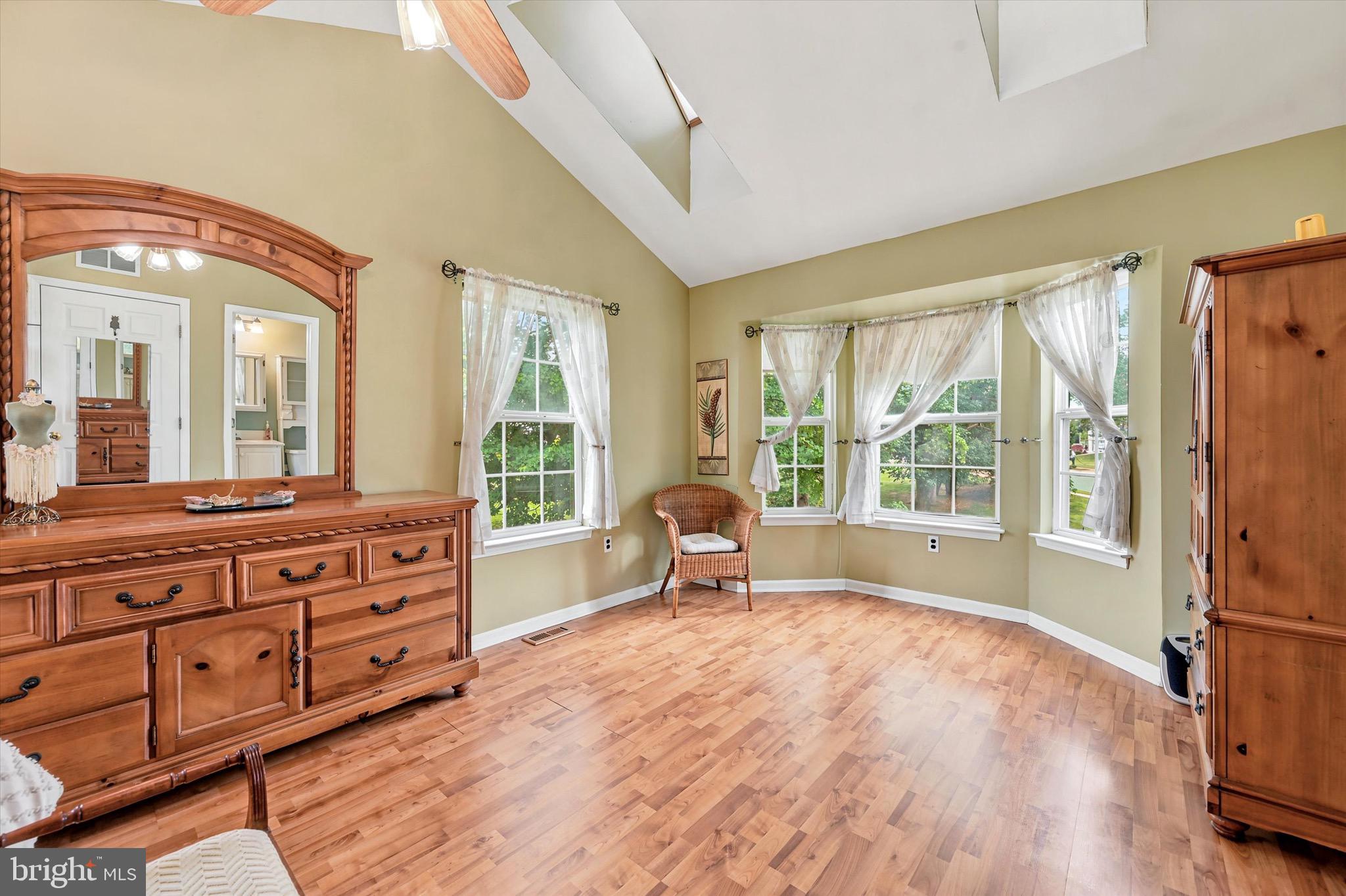 CHERRY TREE KNOLL - Residential