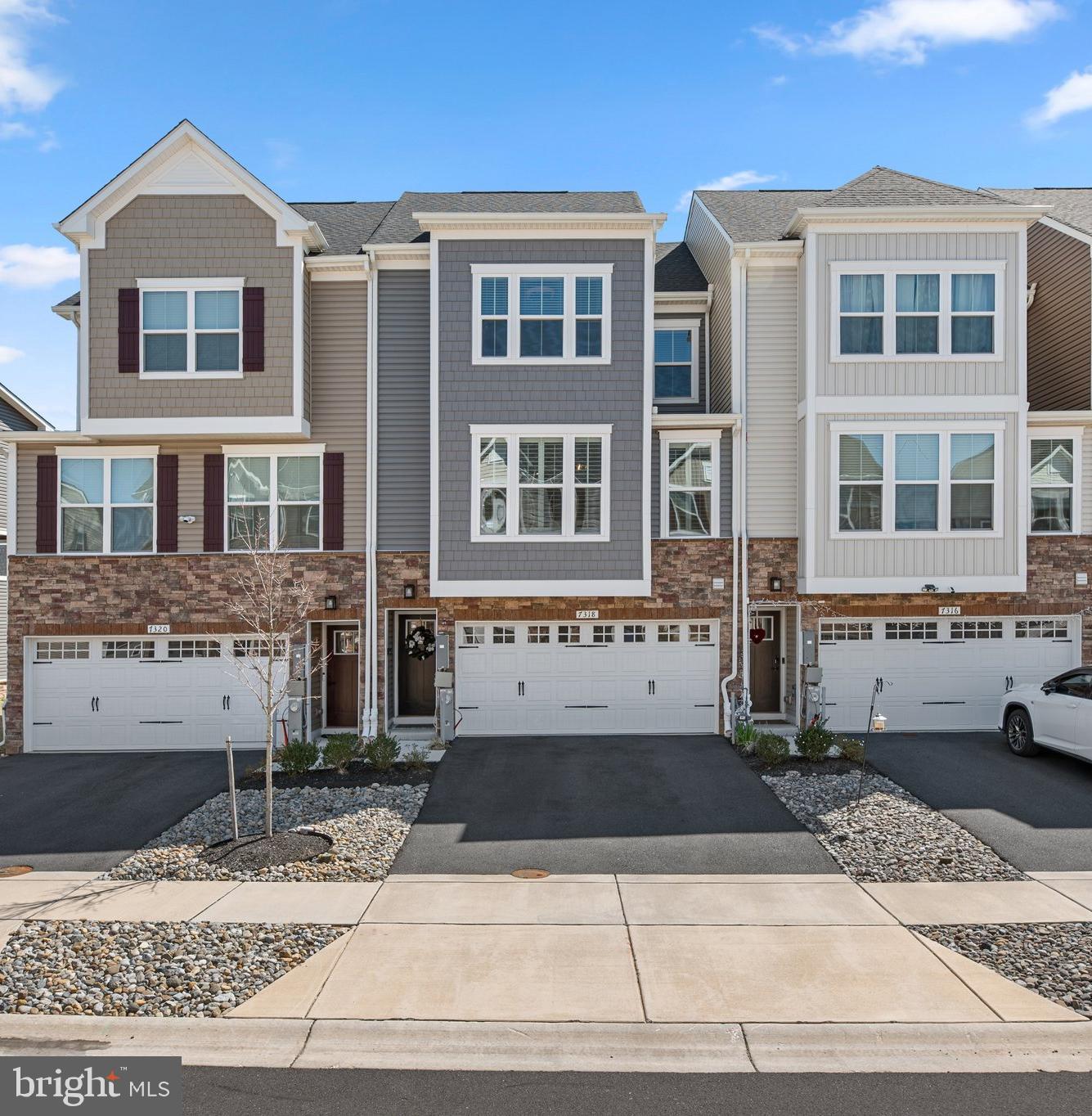 WELLINGTON FARMS - Residential