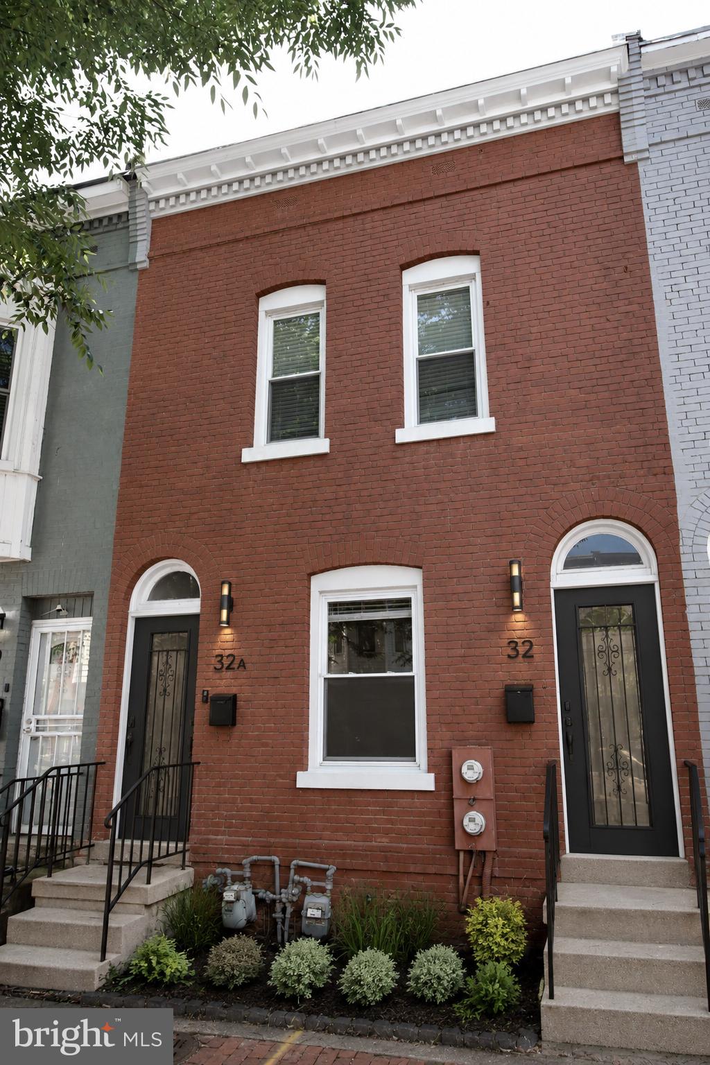TRUXTON CIRCLE - Residential Income