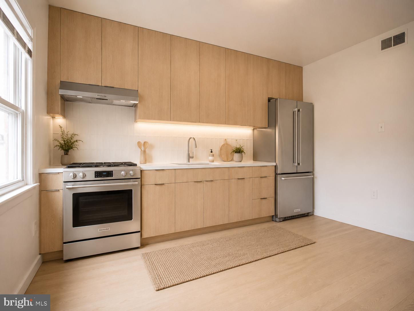 TRUXTON CIRCLE - Residential Income