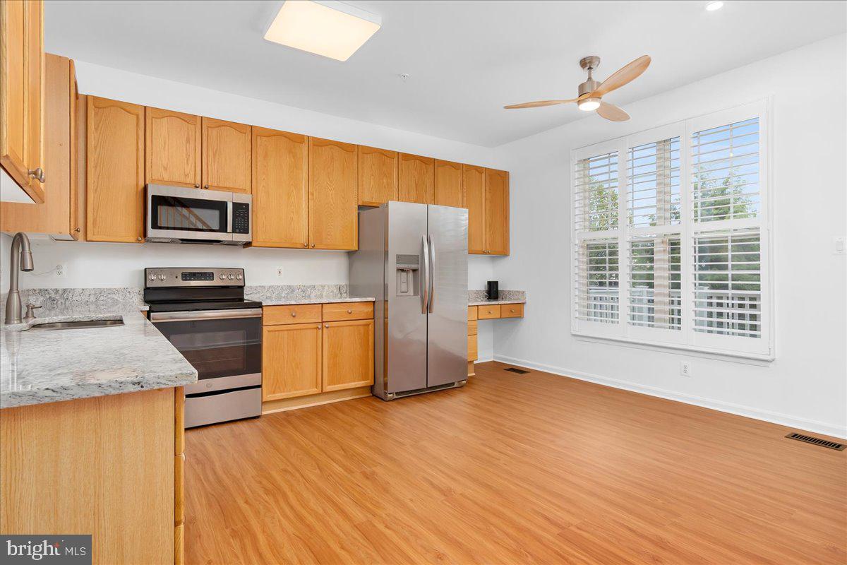 WELLINGTON TRACE - Residential