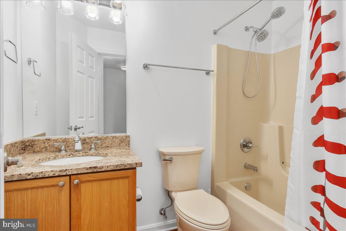 WELLINGTON TRACE - Residential