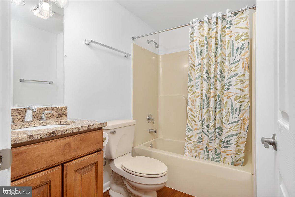 WELLINGTON TRACE - Residential