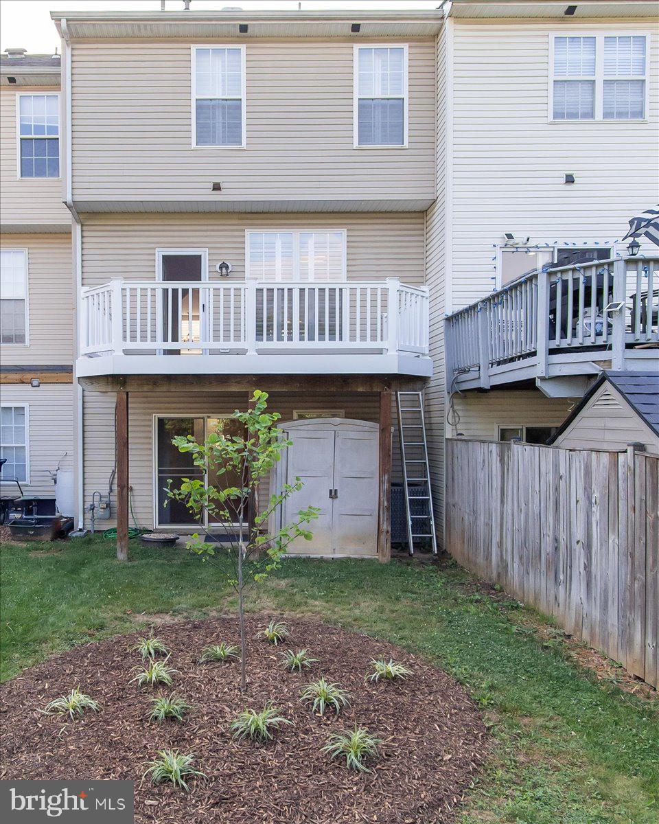 WELLINGTON TRACE - Residential