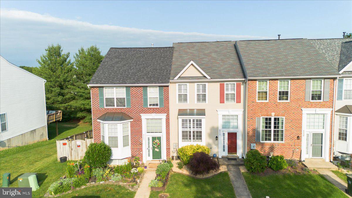 WELLINGTON TRACE - Residential