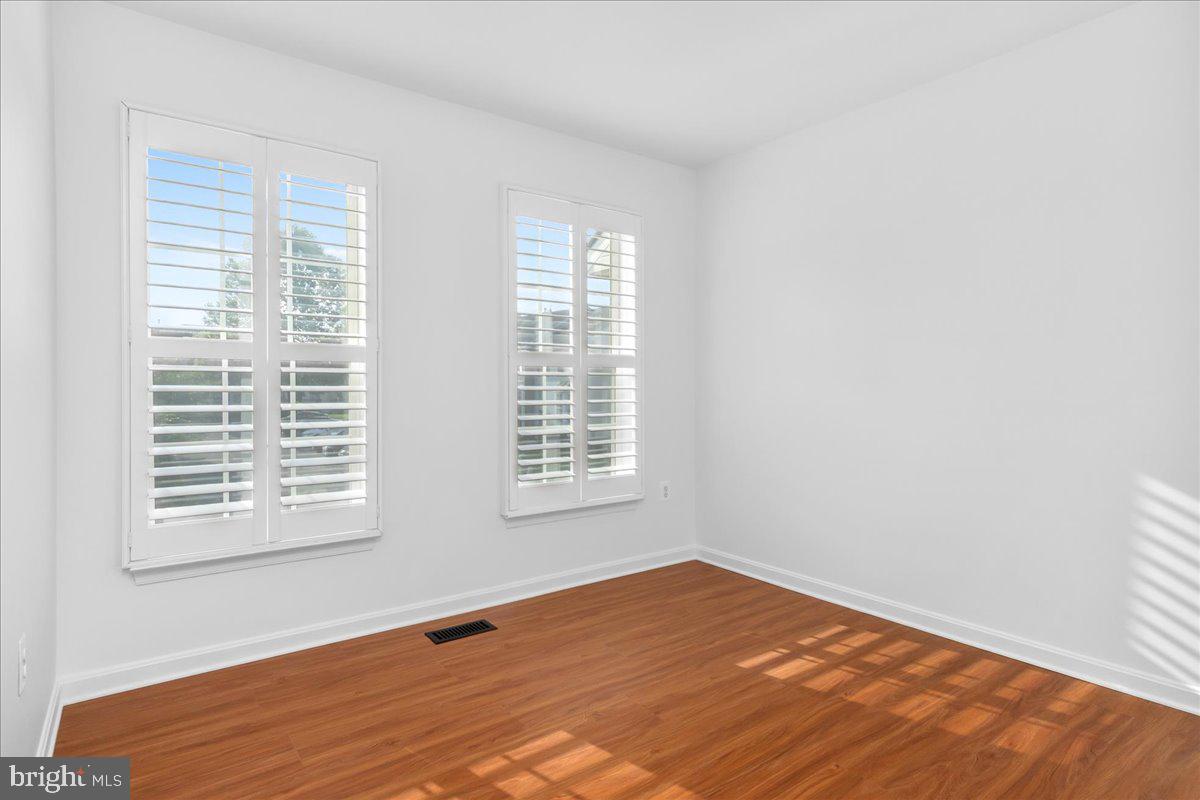 WELLINGTON TRACE - Residential