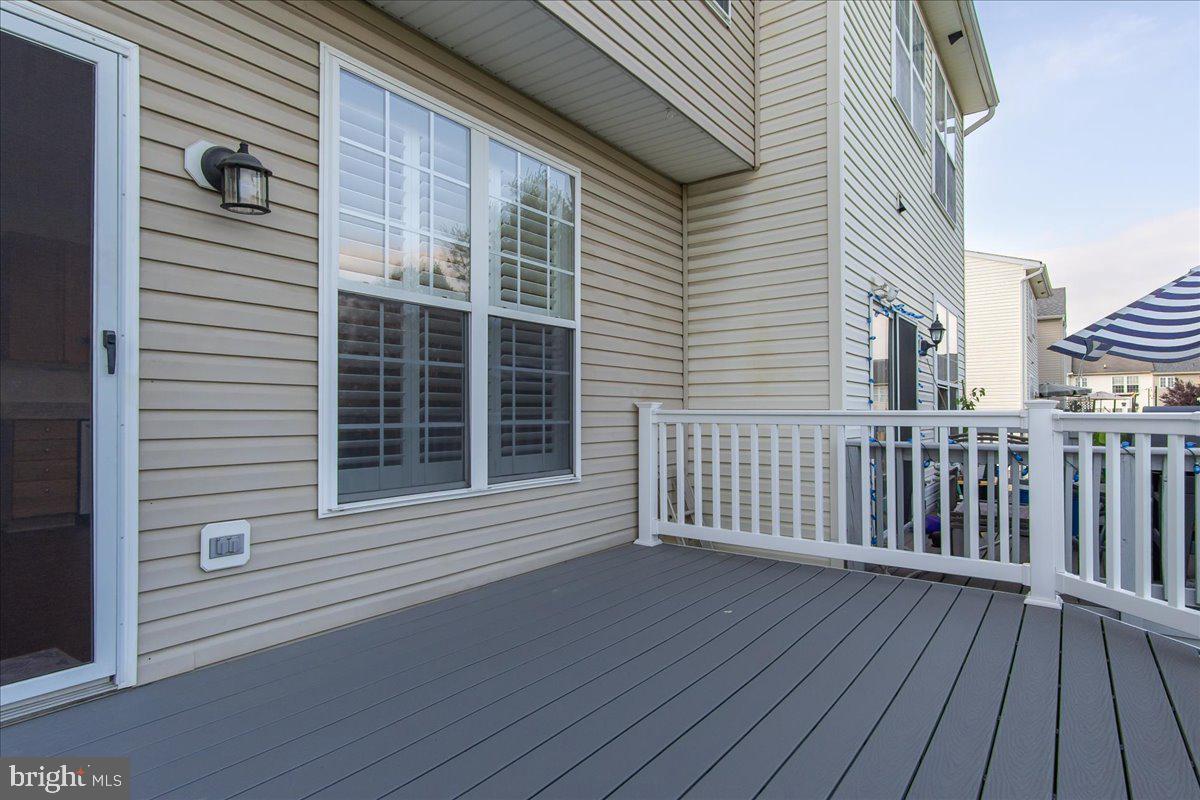 WELLINGTON TRACE - Residential
