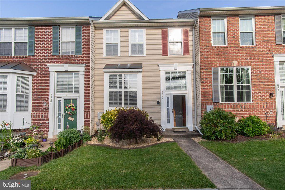 WELLINGTON TRACE - Residential