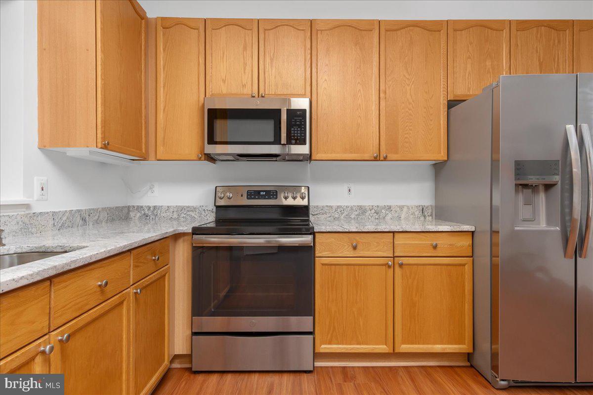 WELLINGTON TRACE - Residential
