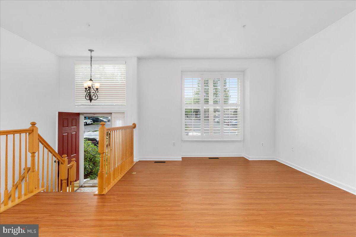 WELLINGTON TRACE - Residential