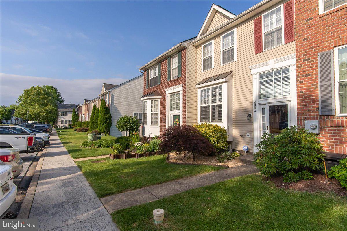 WELLINGTON TRACE - Residential