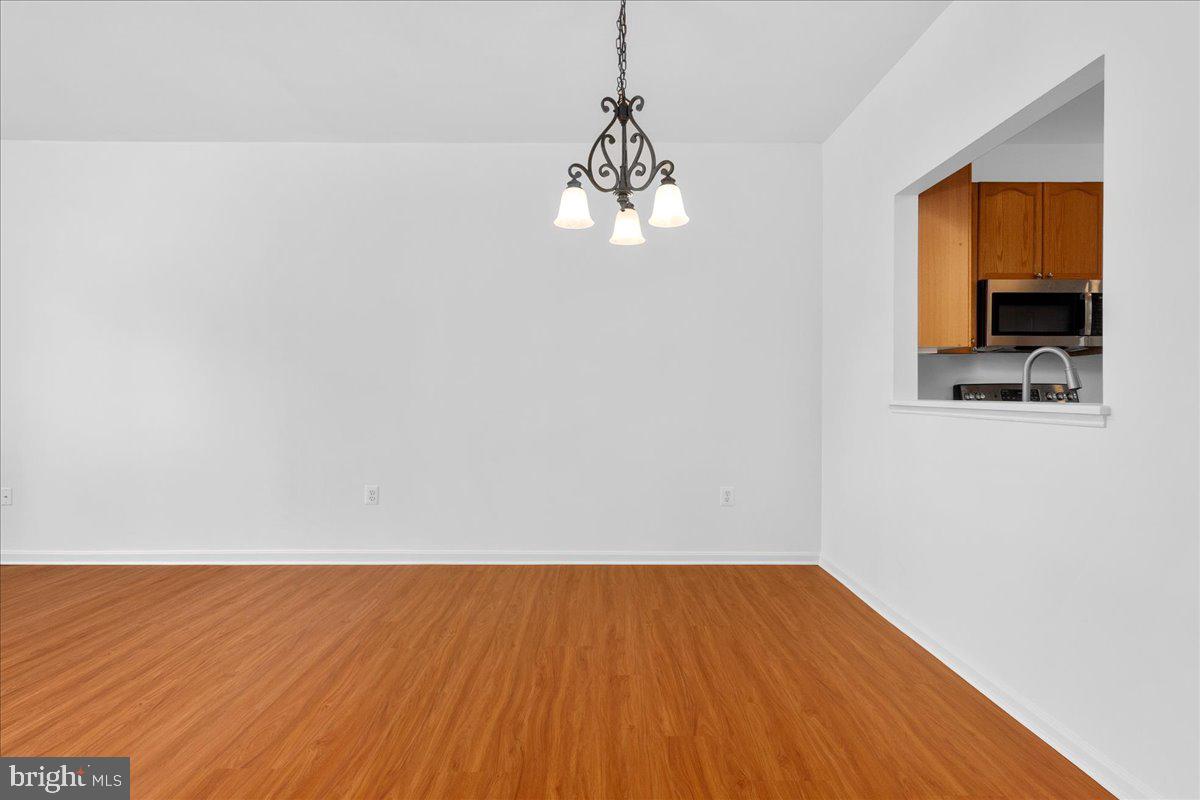 WELLINGTON TRACE - Residential