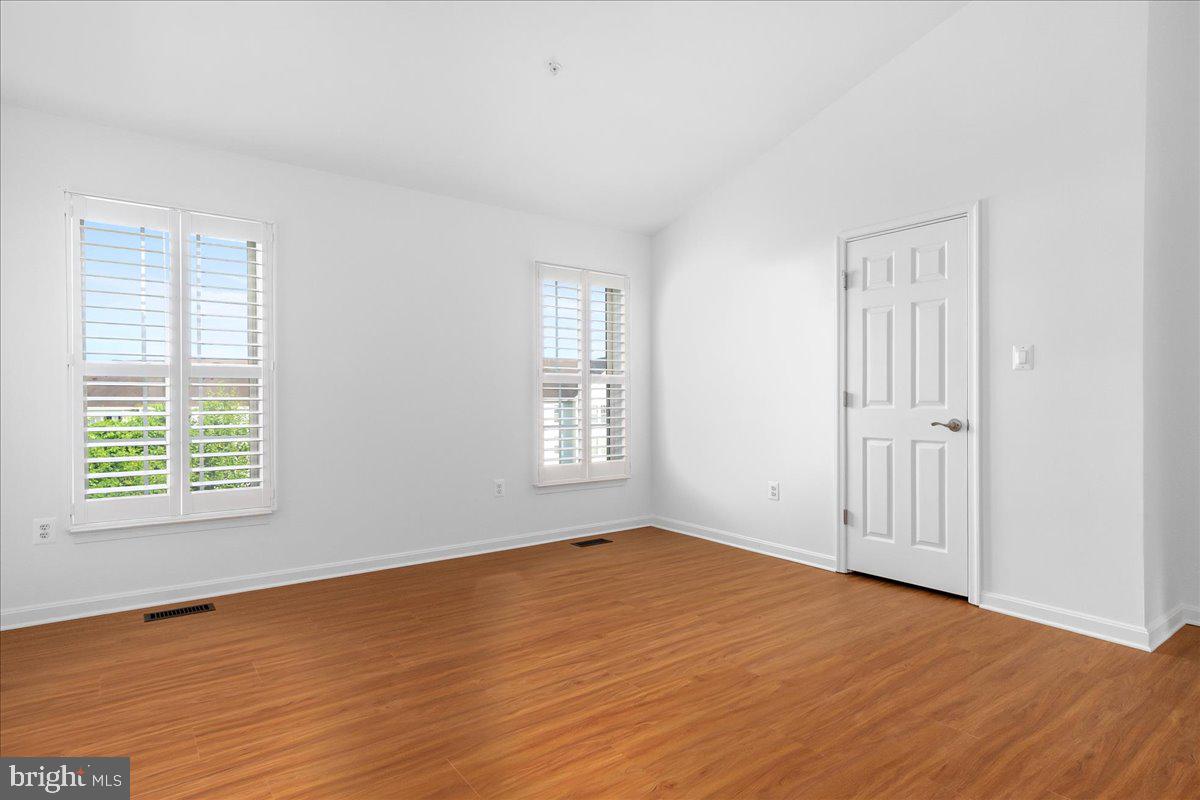 WELLINGTON TRACE - Residential