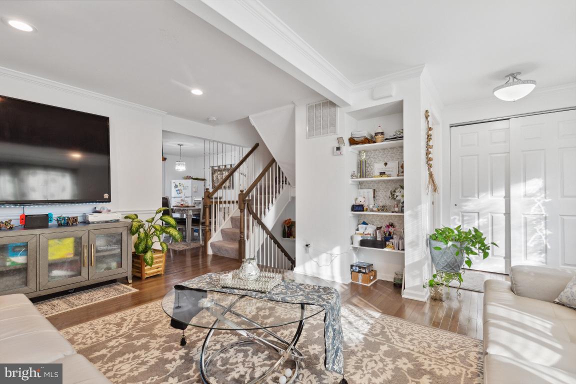 ROLLINGWOOD VILLAGE - Residential