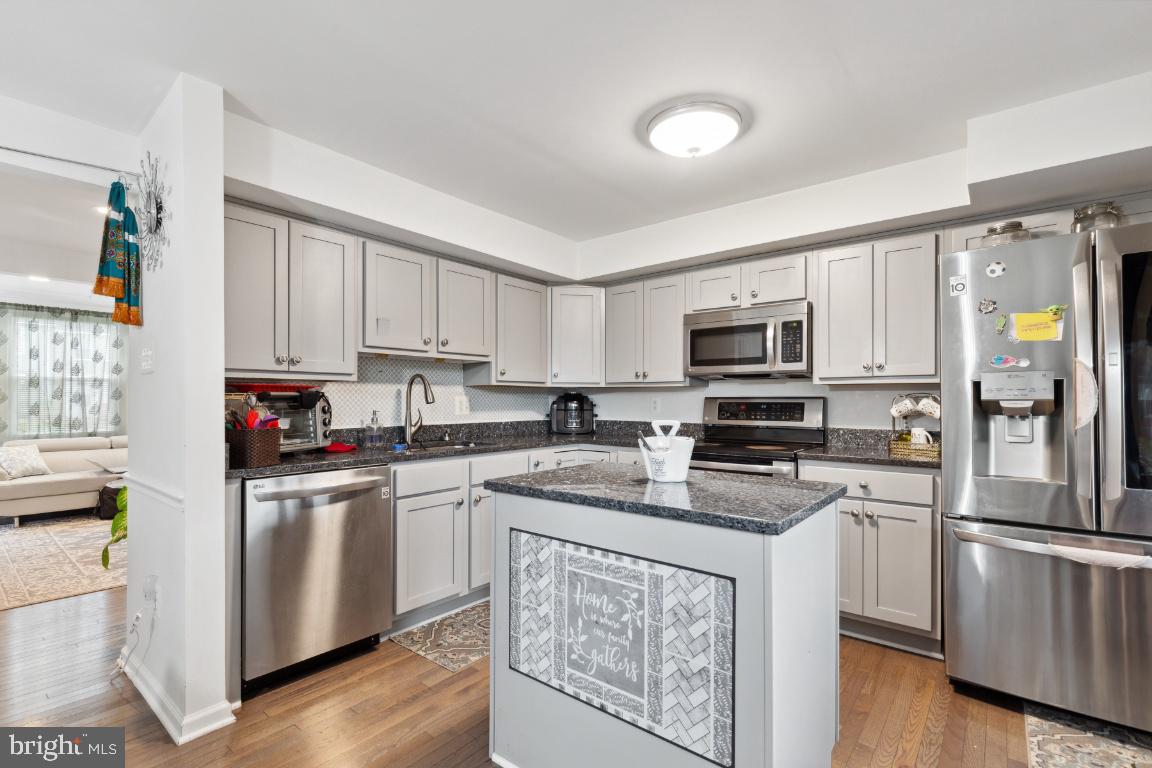 ROLLINGWOOD VILLAGE - Residential