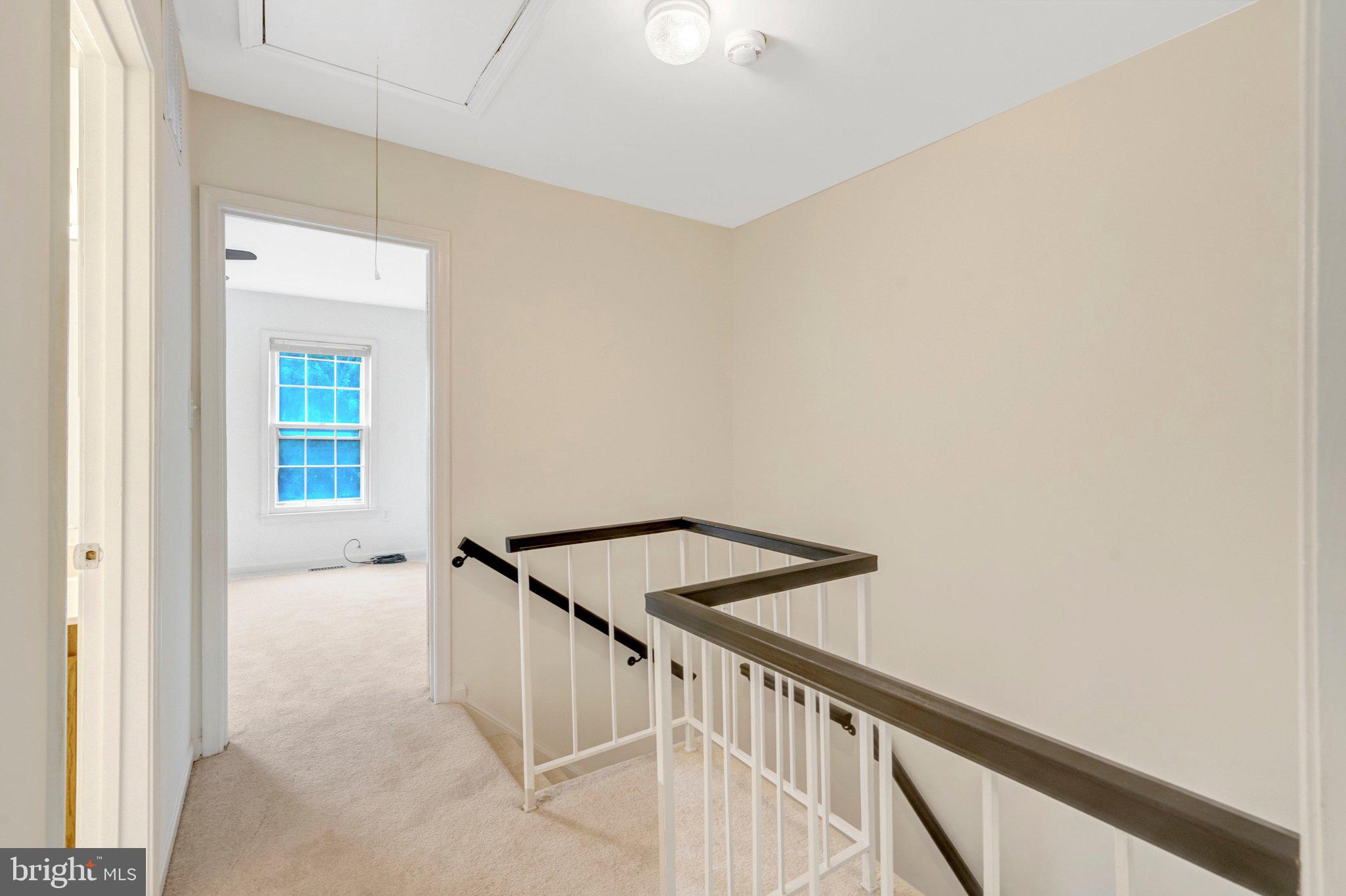SARATOGA TOWNHOUSES - Residential
