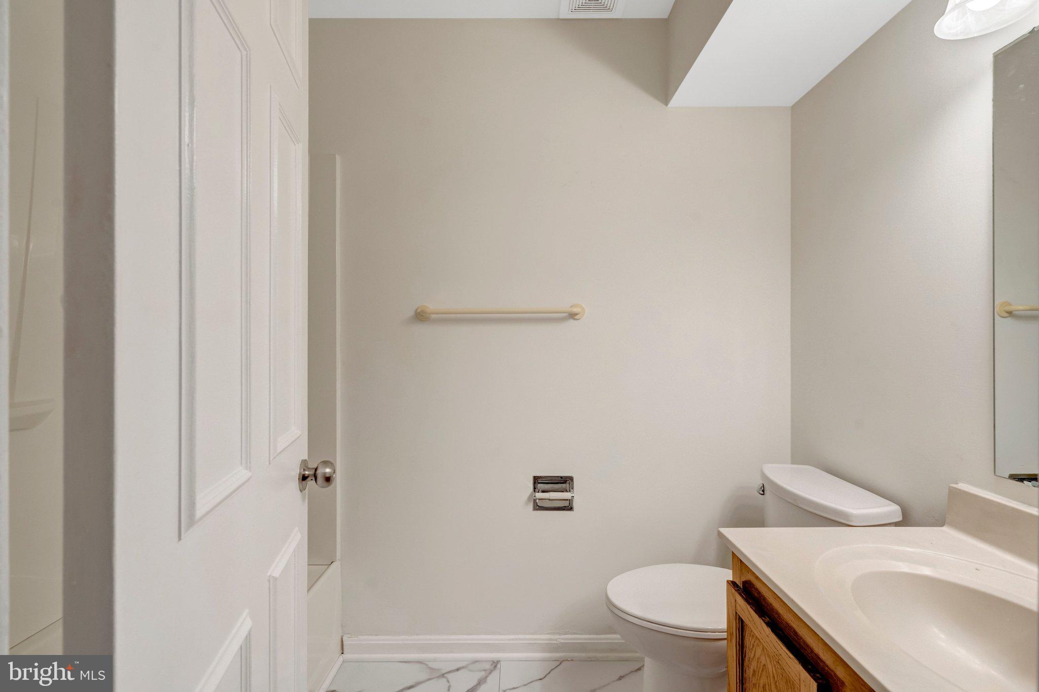 SARATOGA TOWNHOUSES - Residential