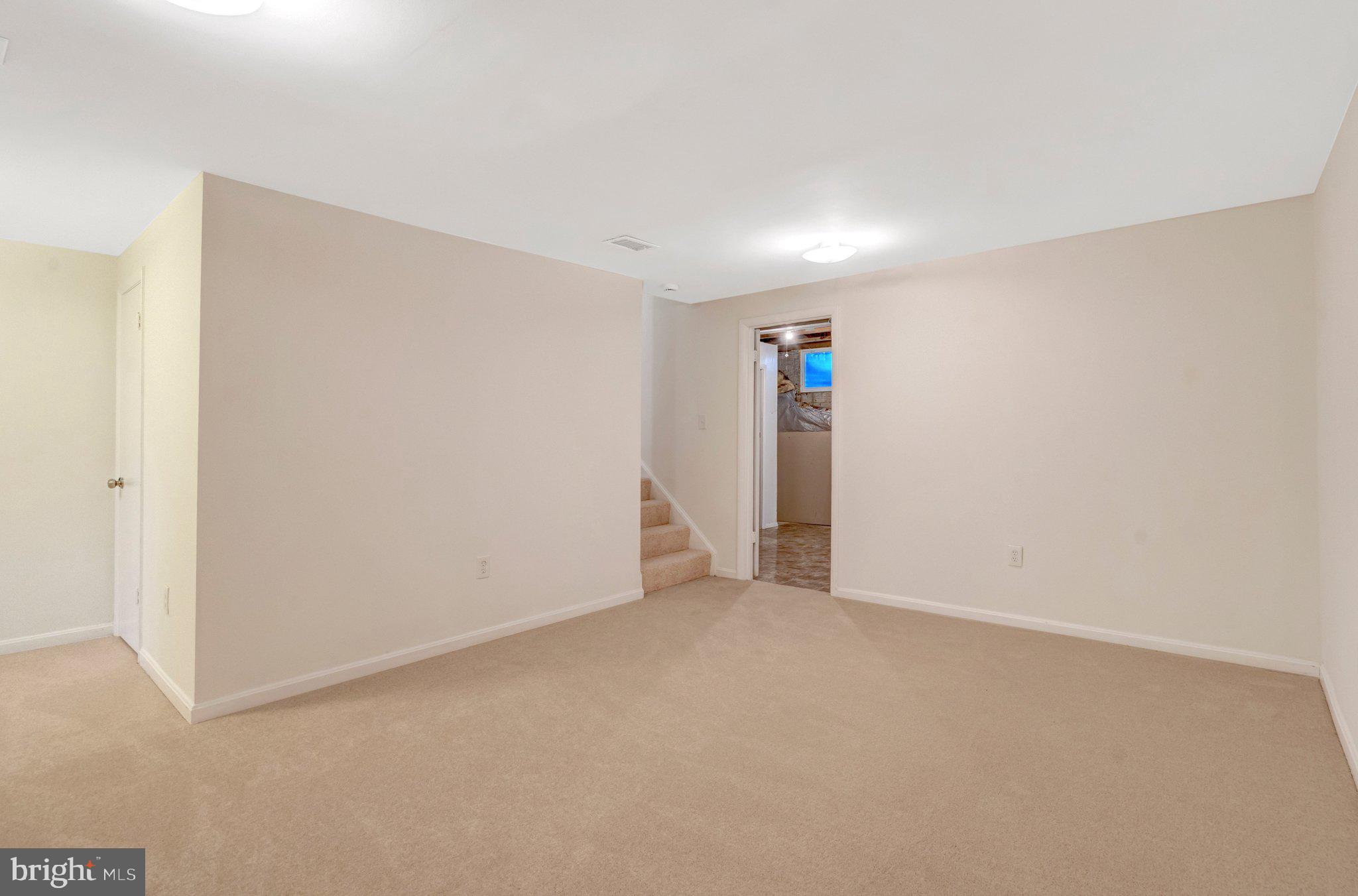 SARATOGA TOWNHOUSES - Residential
