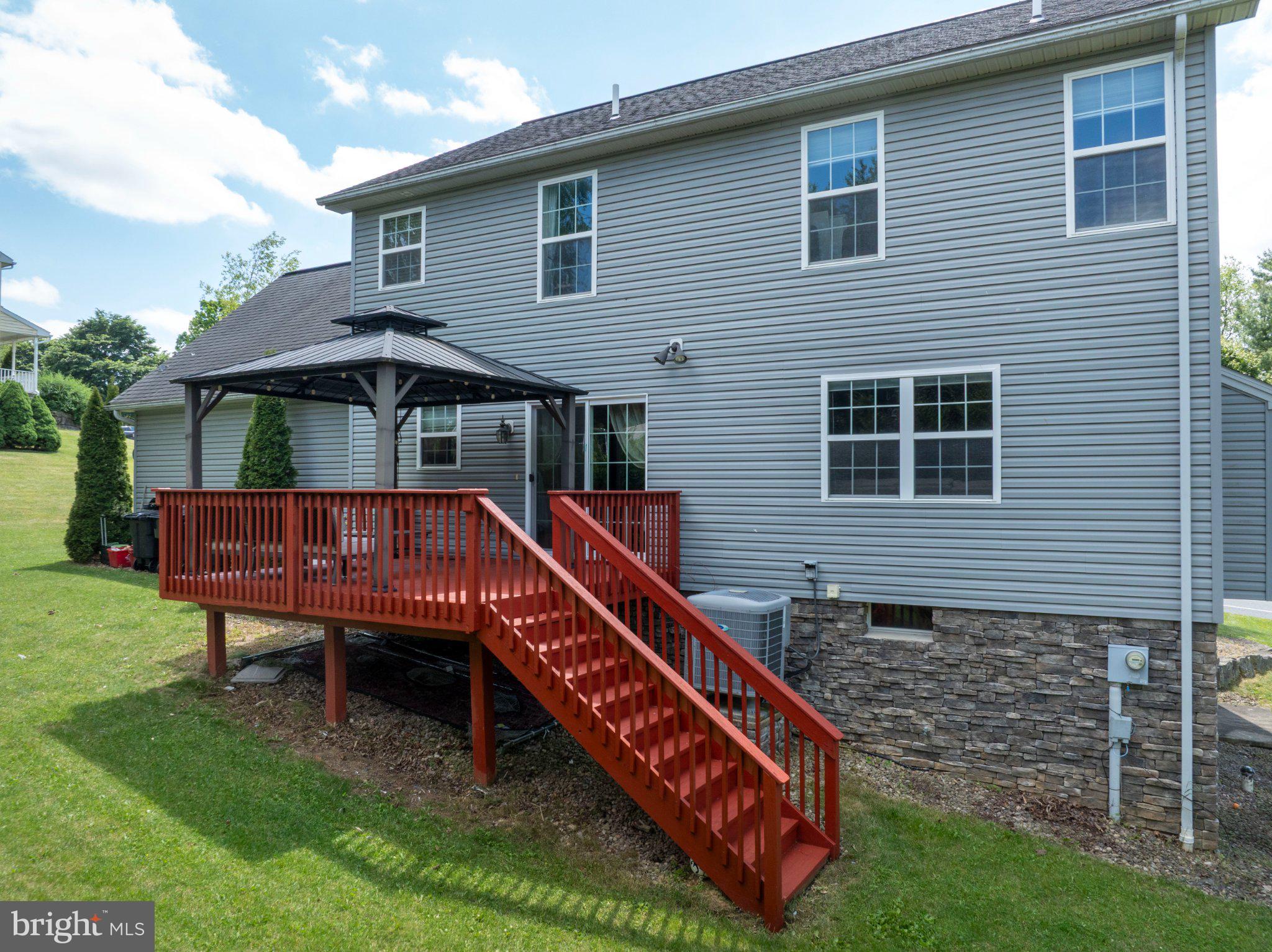FOREST HEIGHTS - Residential