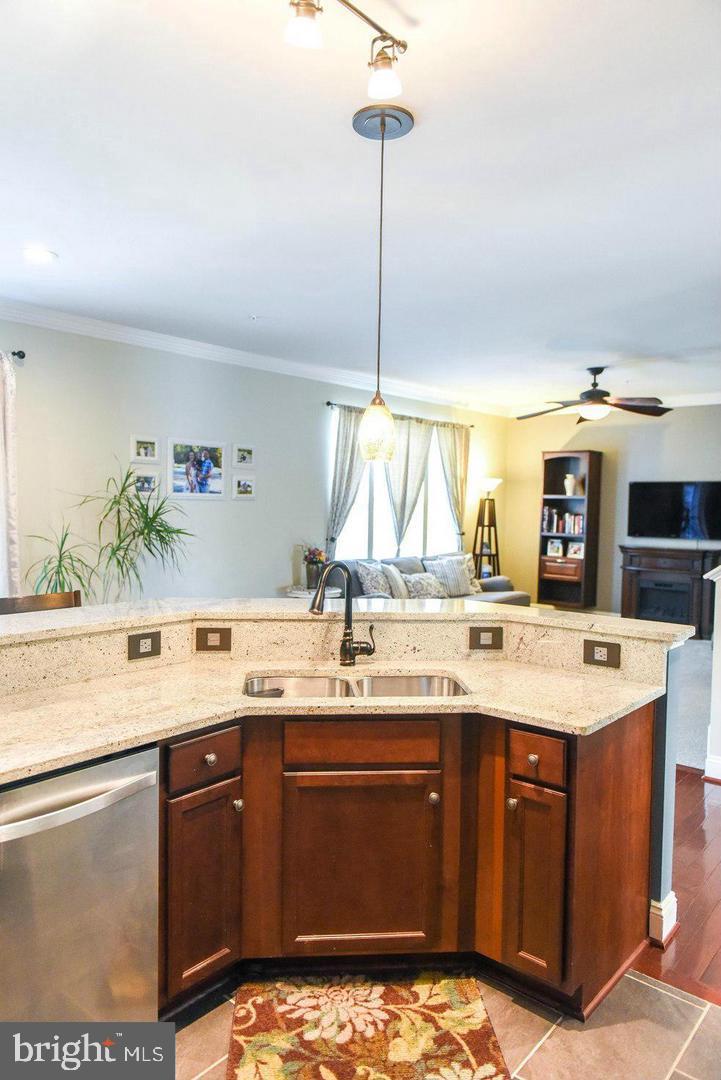 WOODLAND PARK AT WILDEWOOD - Residential Lease