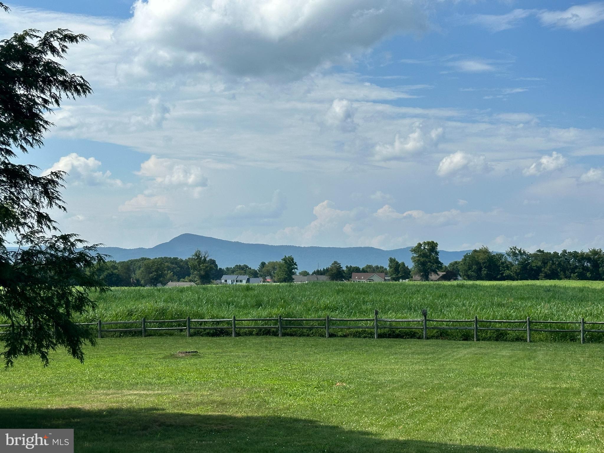 CEDAR KNOLL - Residential