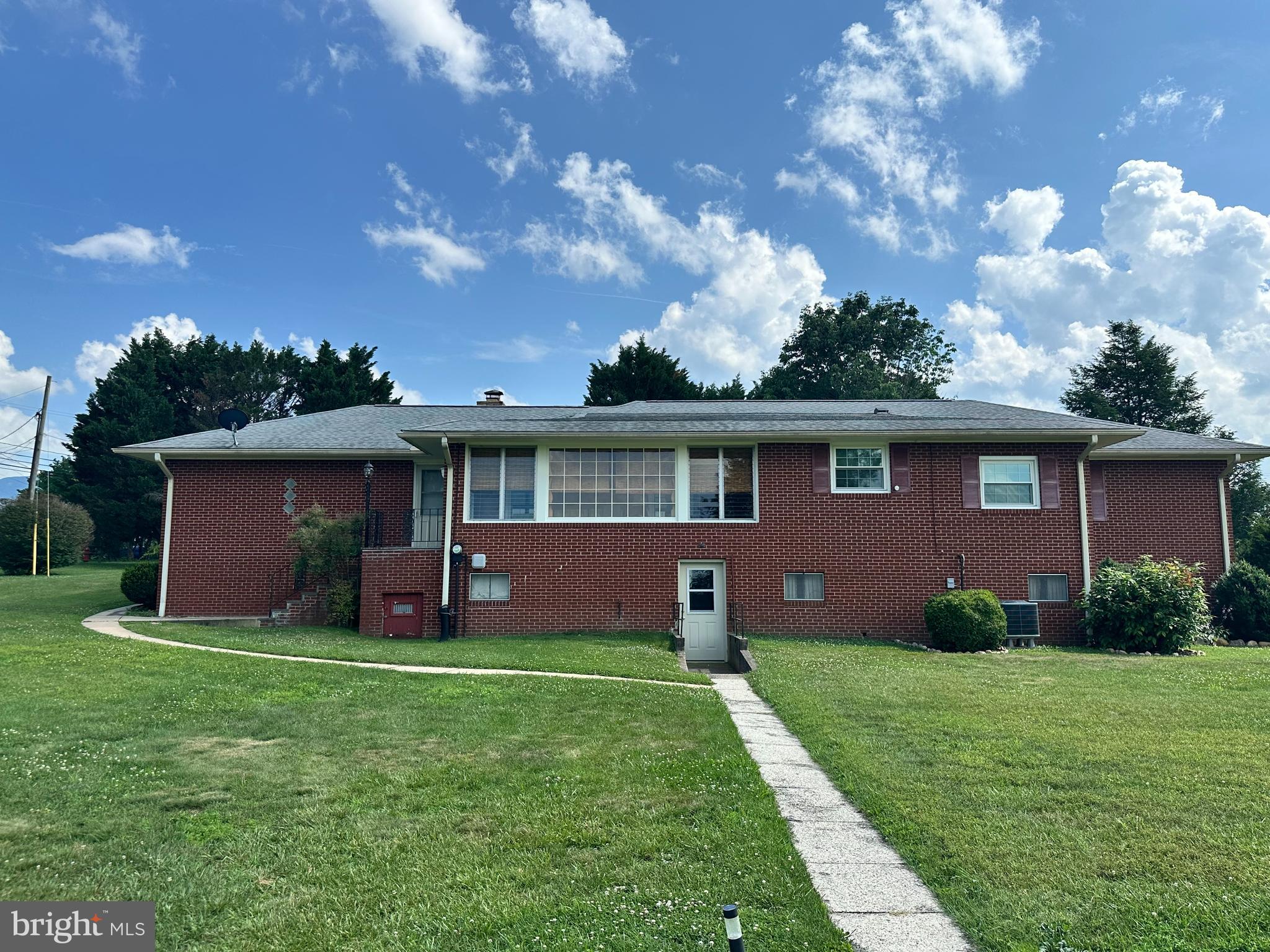 CEDAR KNOLL - Residential