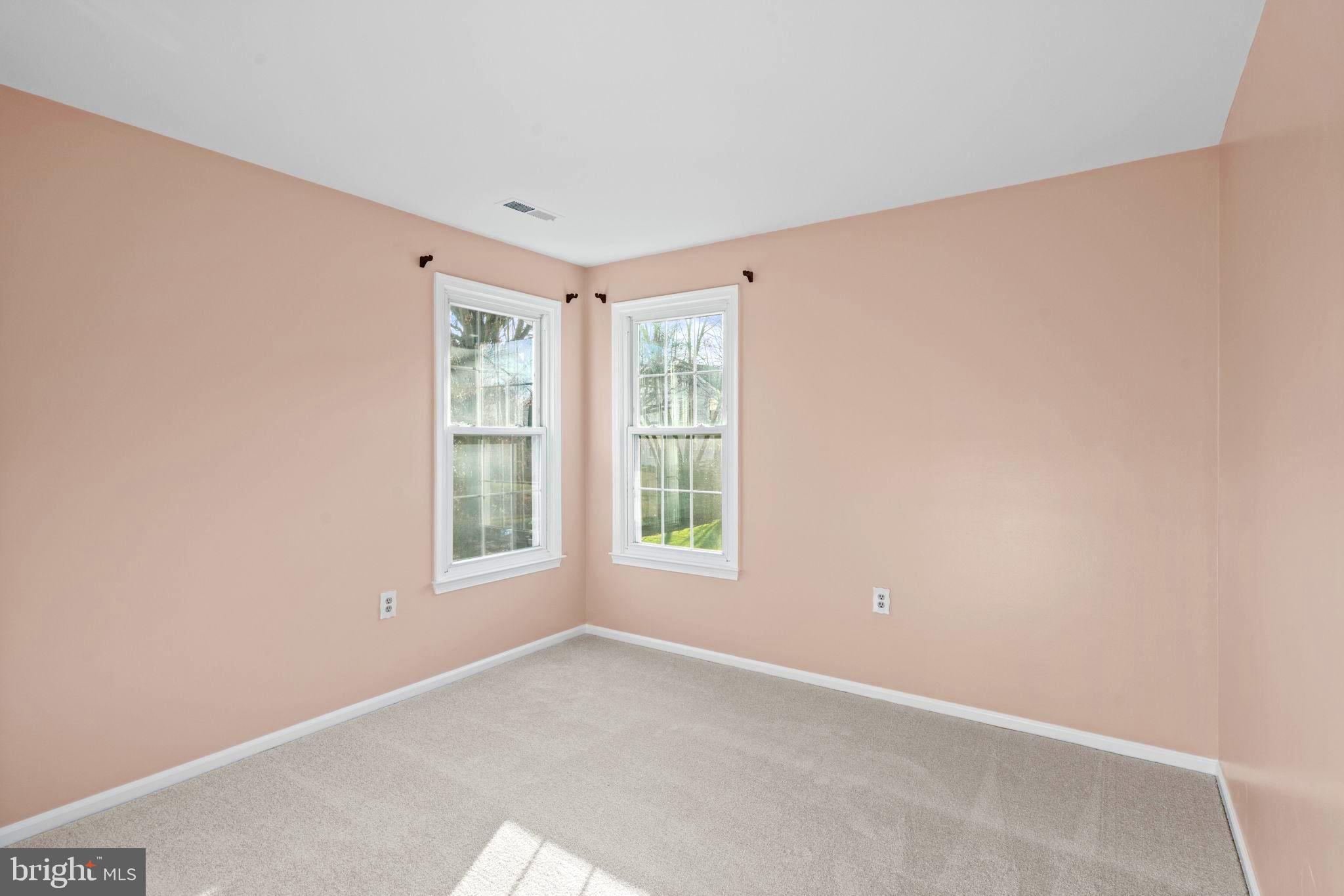 CHANTILLY HIGHLANDS - Residential