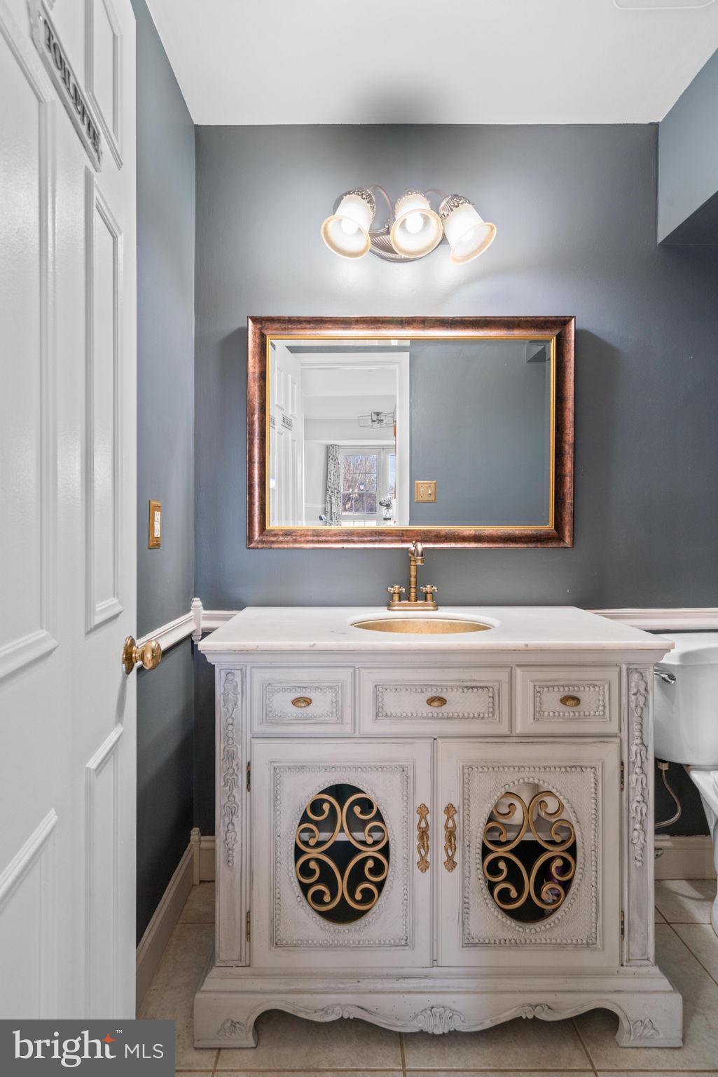 CHANTILLY HIGHLANDS - Residential