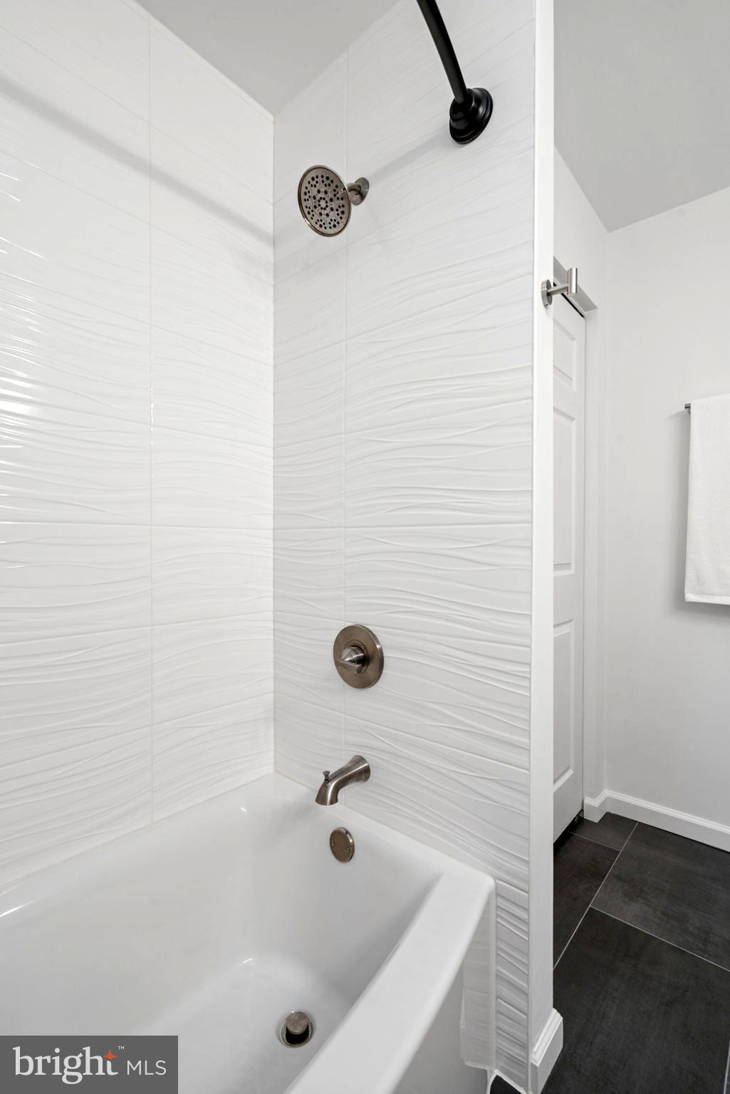 CHANTILLY HIGHLANDS - Residential