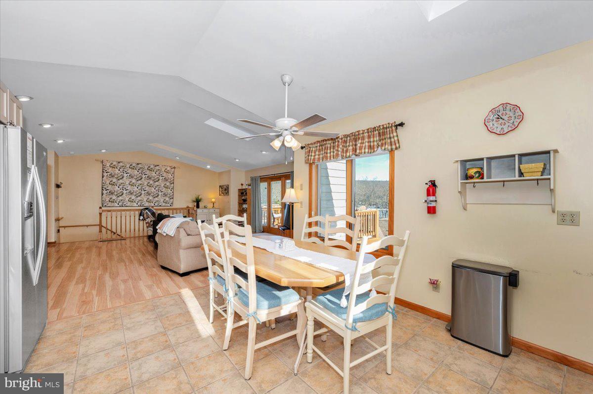 TRADERS LANDING - Residential