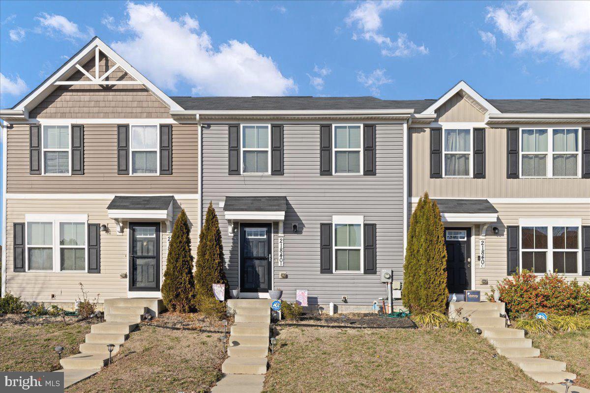 WILLOW GATE - Residential Lease