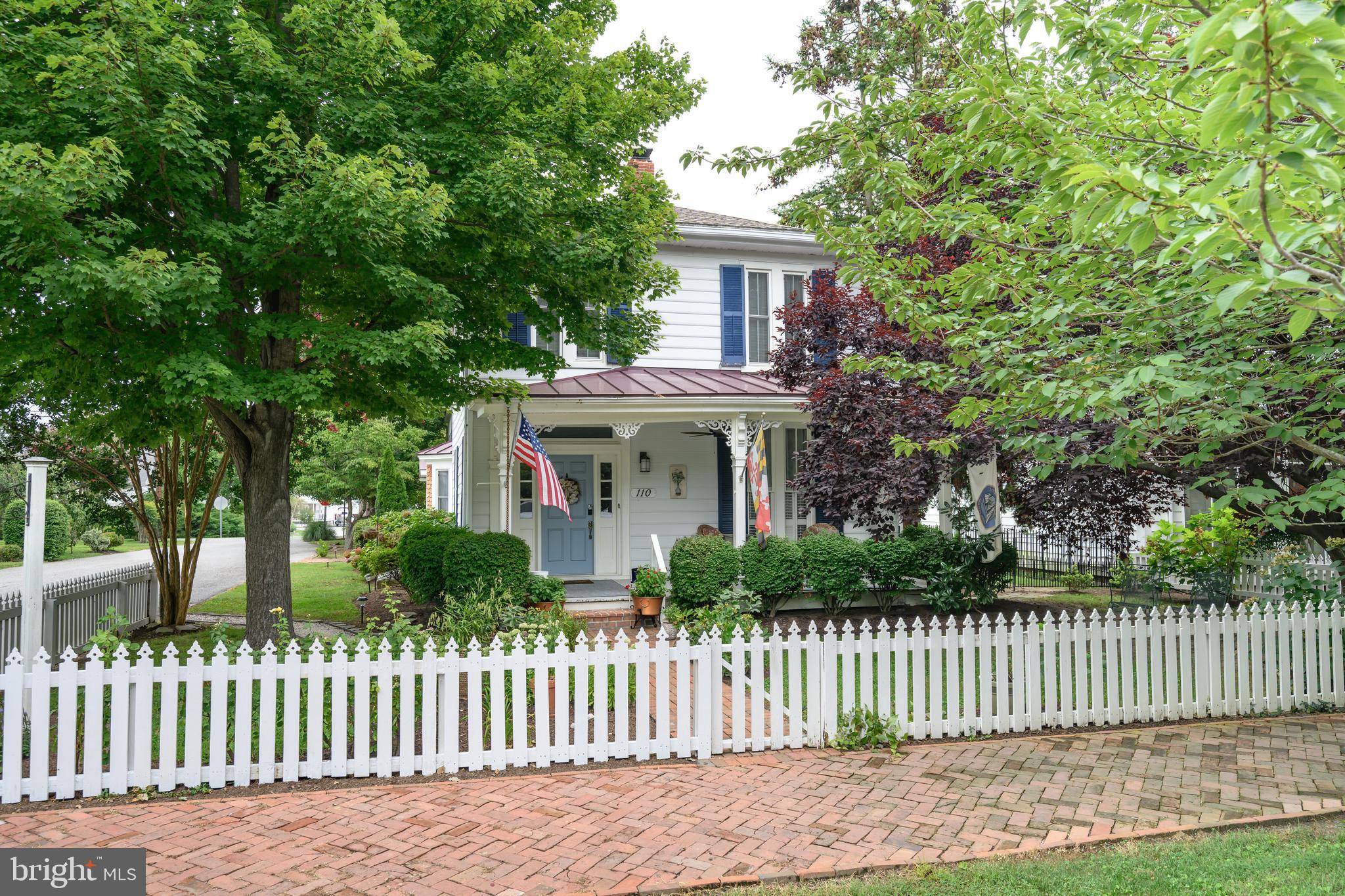 OXFORD - Commercial Sale