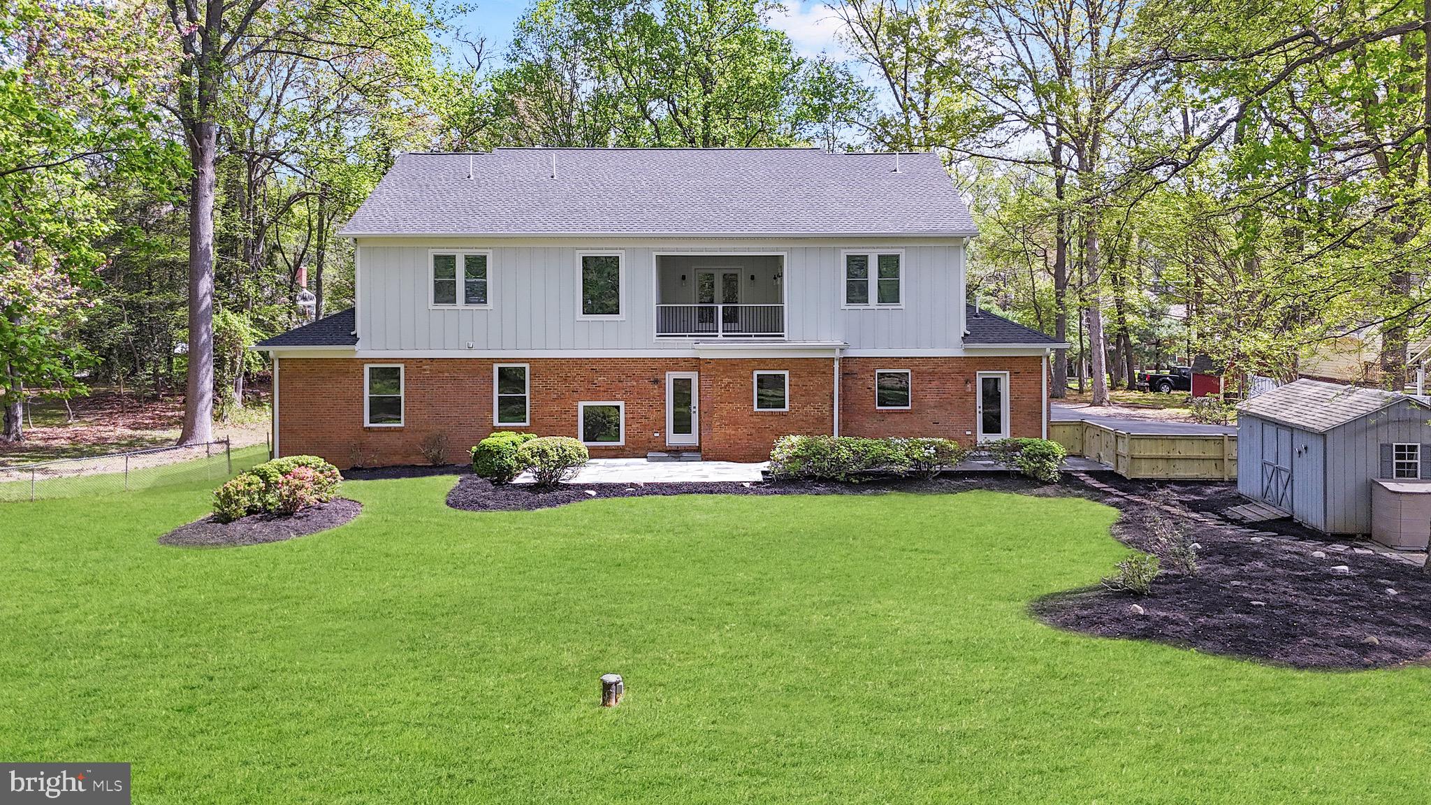 VALE SPRING WOODS - Residential
