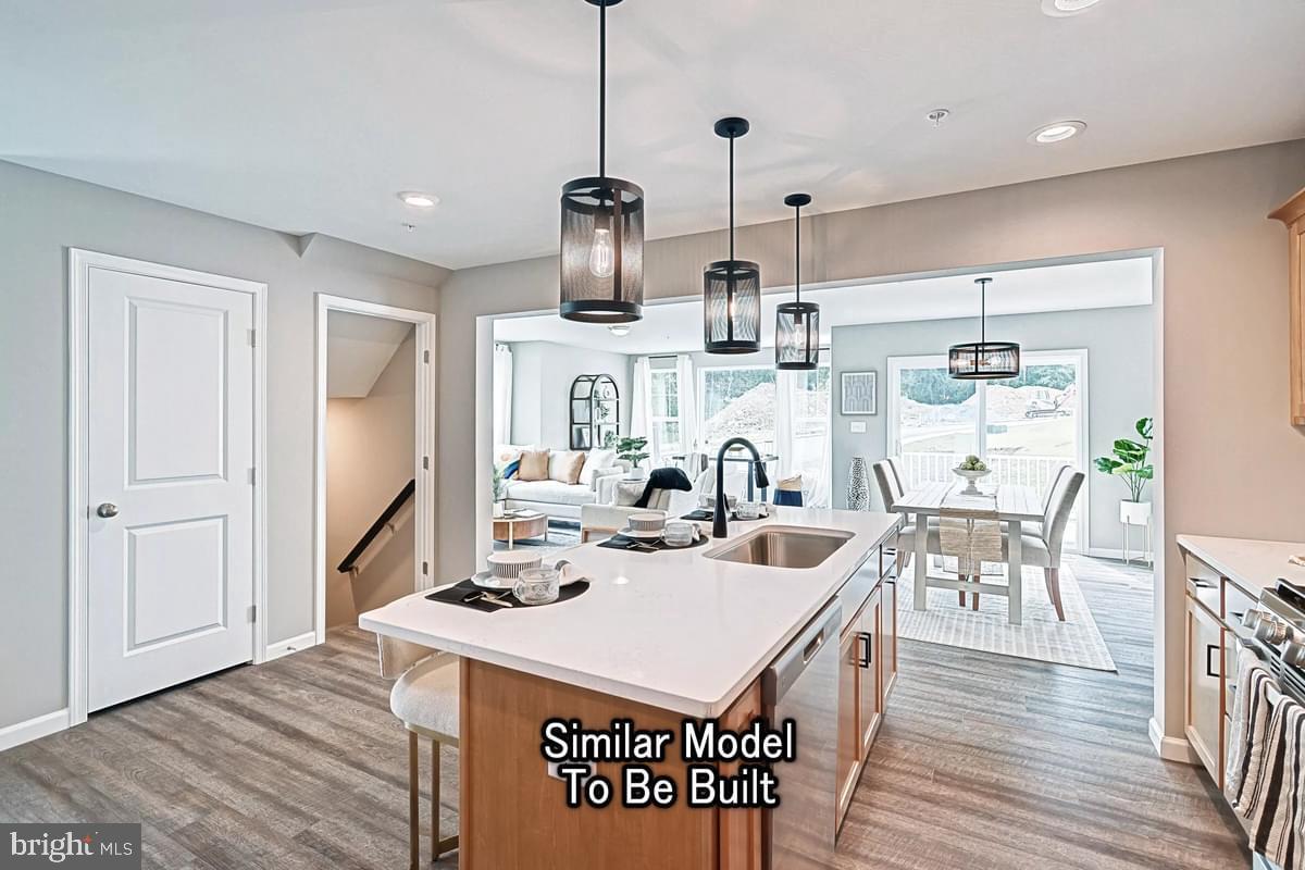 THE TOWNES AT HAMPDEN - Residential