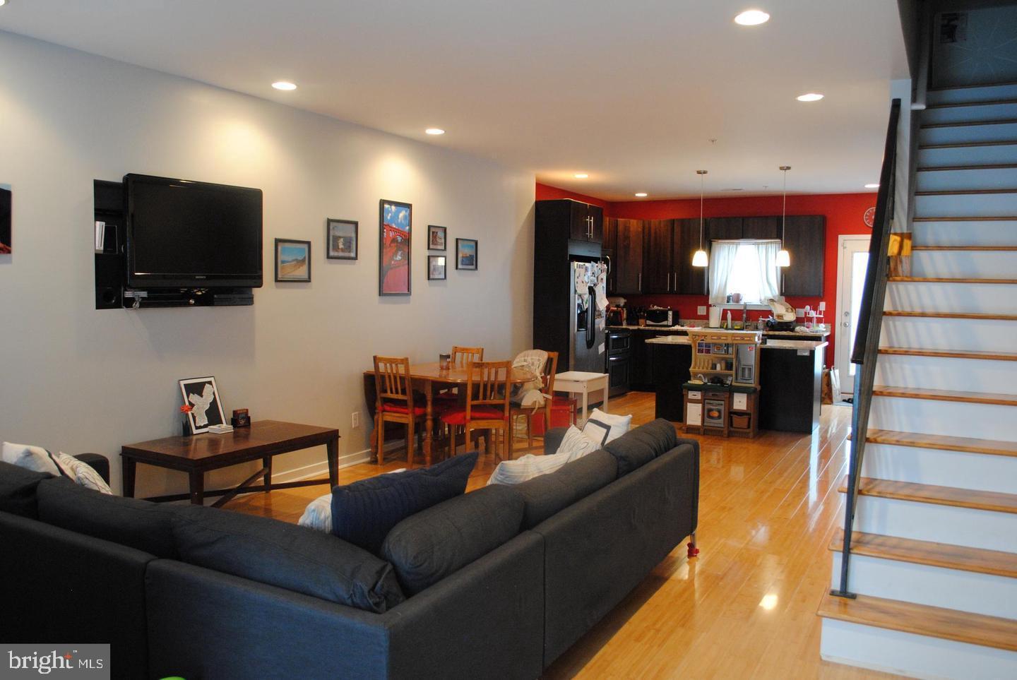 MANAYUNK - Residential Lease