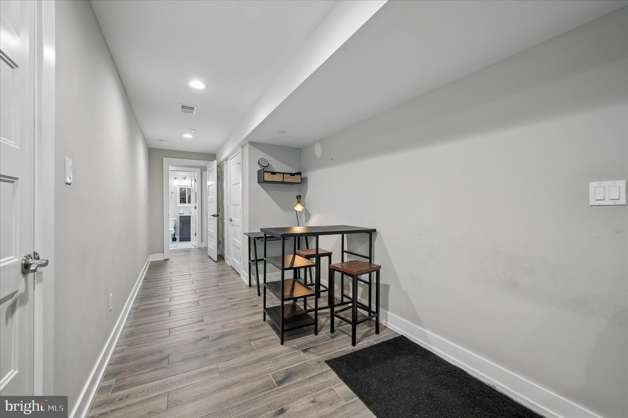 WEST KENSINGTON - Residential