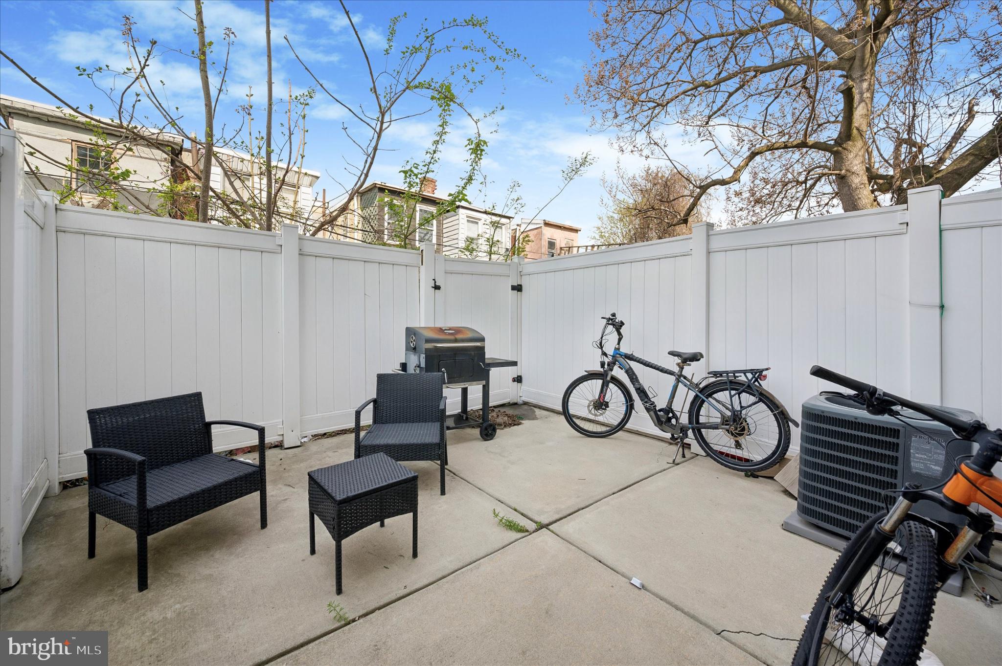 WEST KENSINGTON - Residential