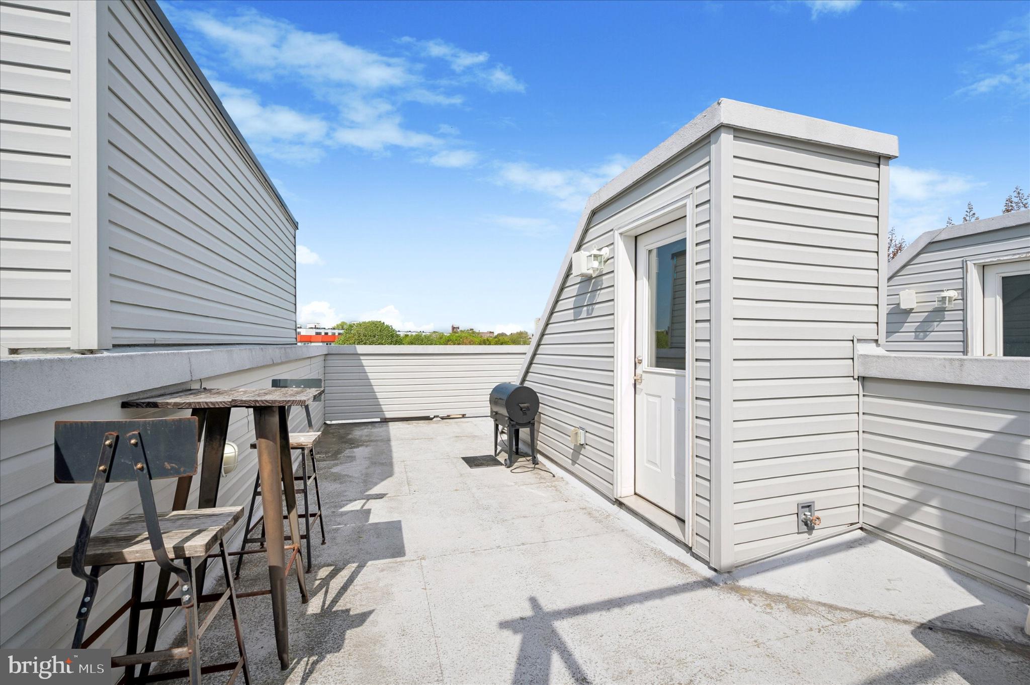 WEST KENSINGTON - Residential