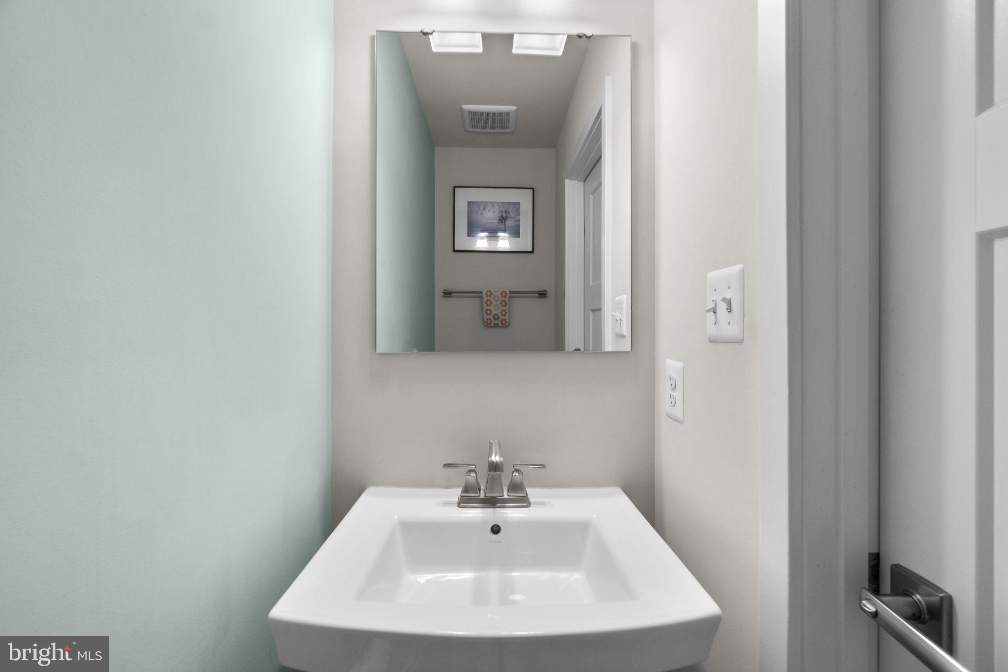 LAKE LINGANORE TOWN CENTER - Residential