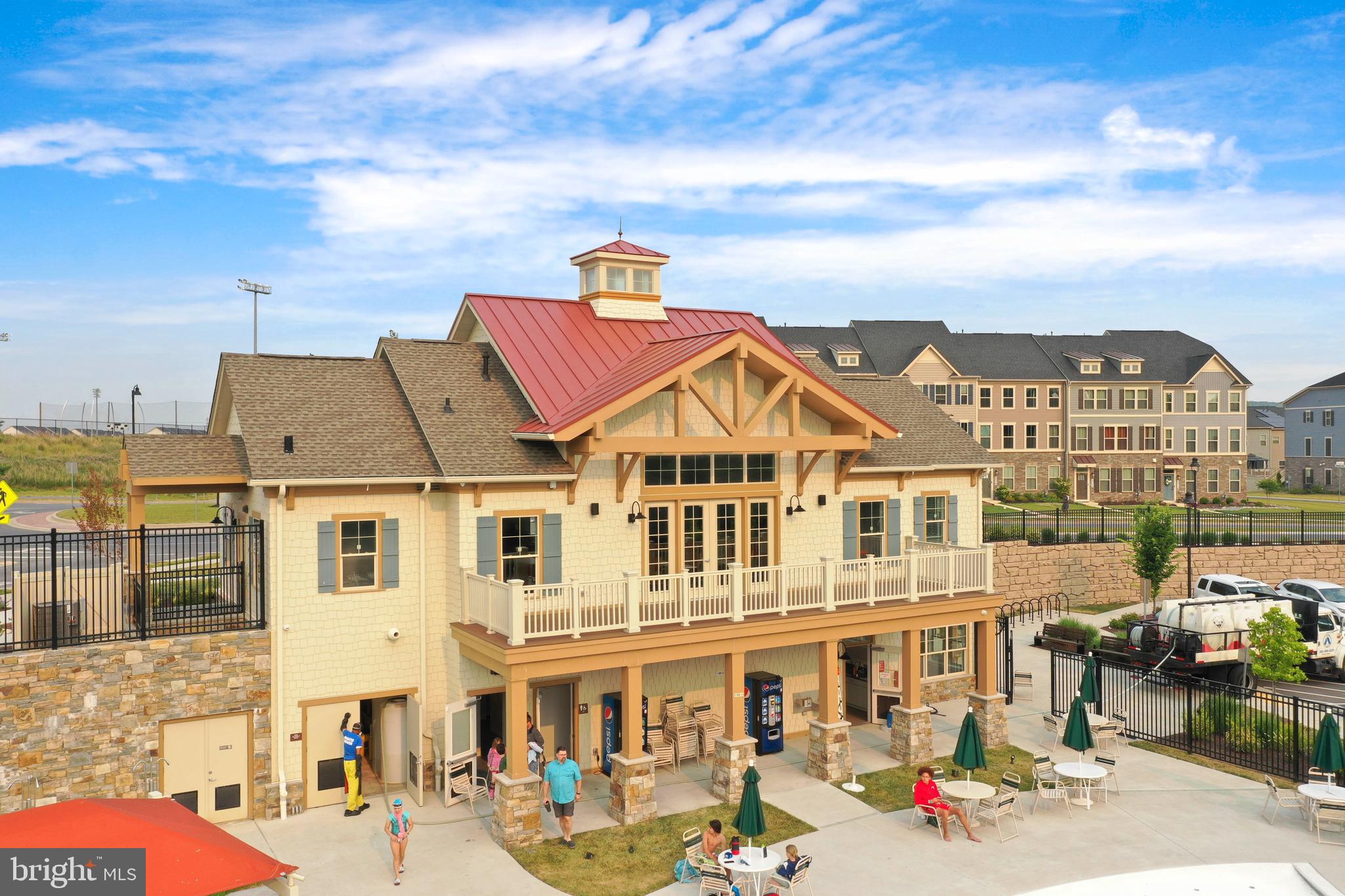 LAKE LINGANORE TOWN CENTER - Residential
