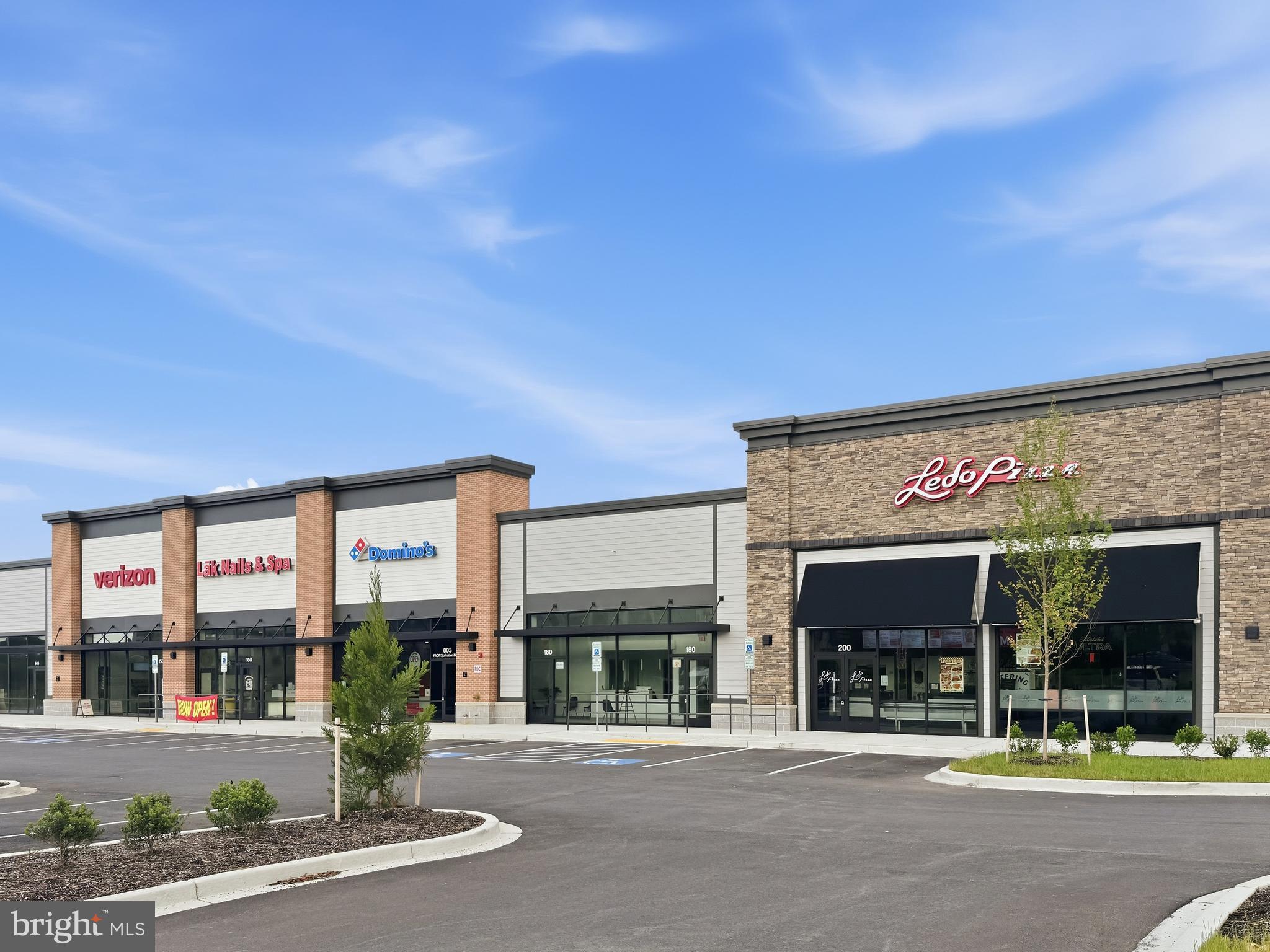 LAKE LINGANORE TOWN CENTER - Residential