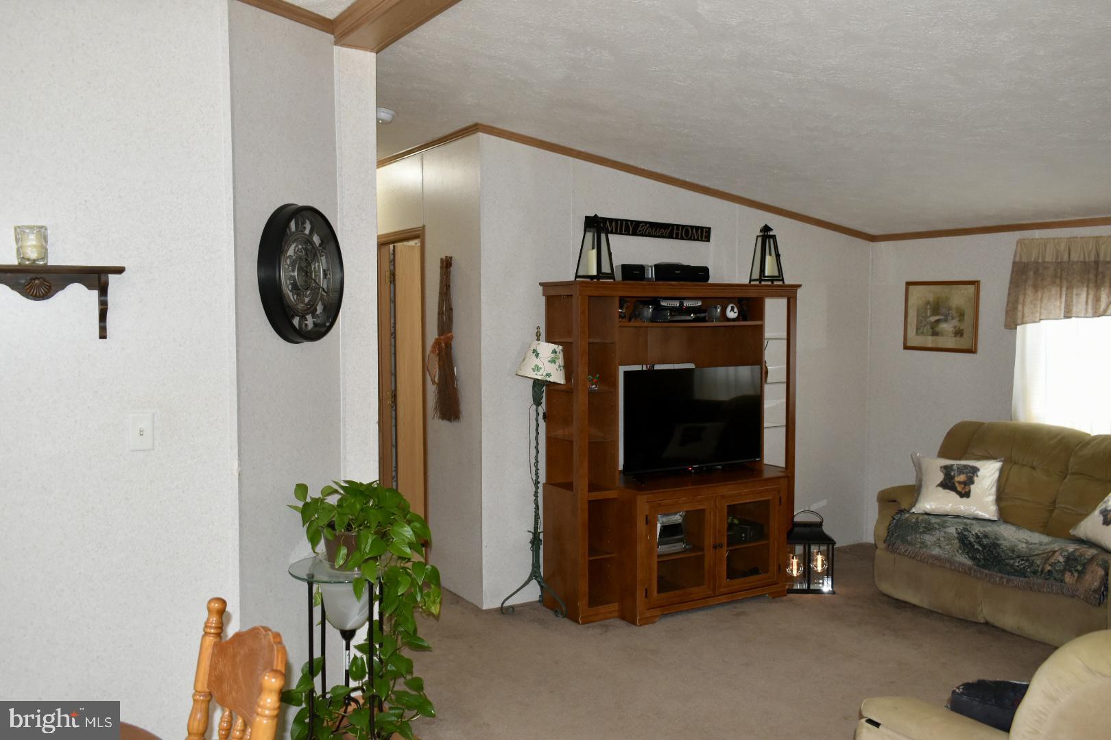EAGLE VIEW MOBILE HOME PK - Residential